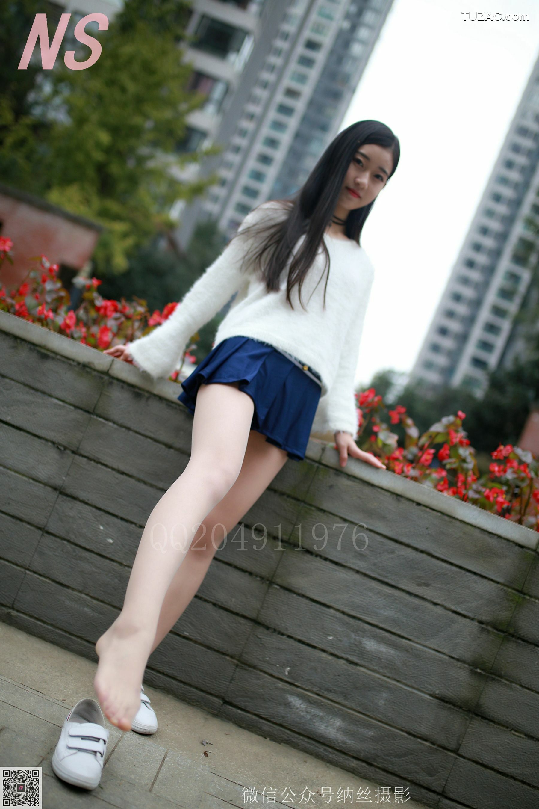 纳丝摄影_珊珊《超短裙美腿肉丝》 NO.097 写真集[94P]