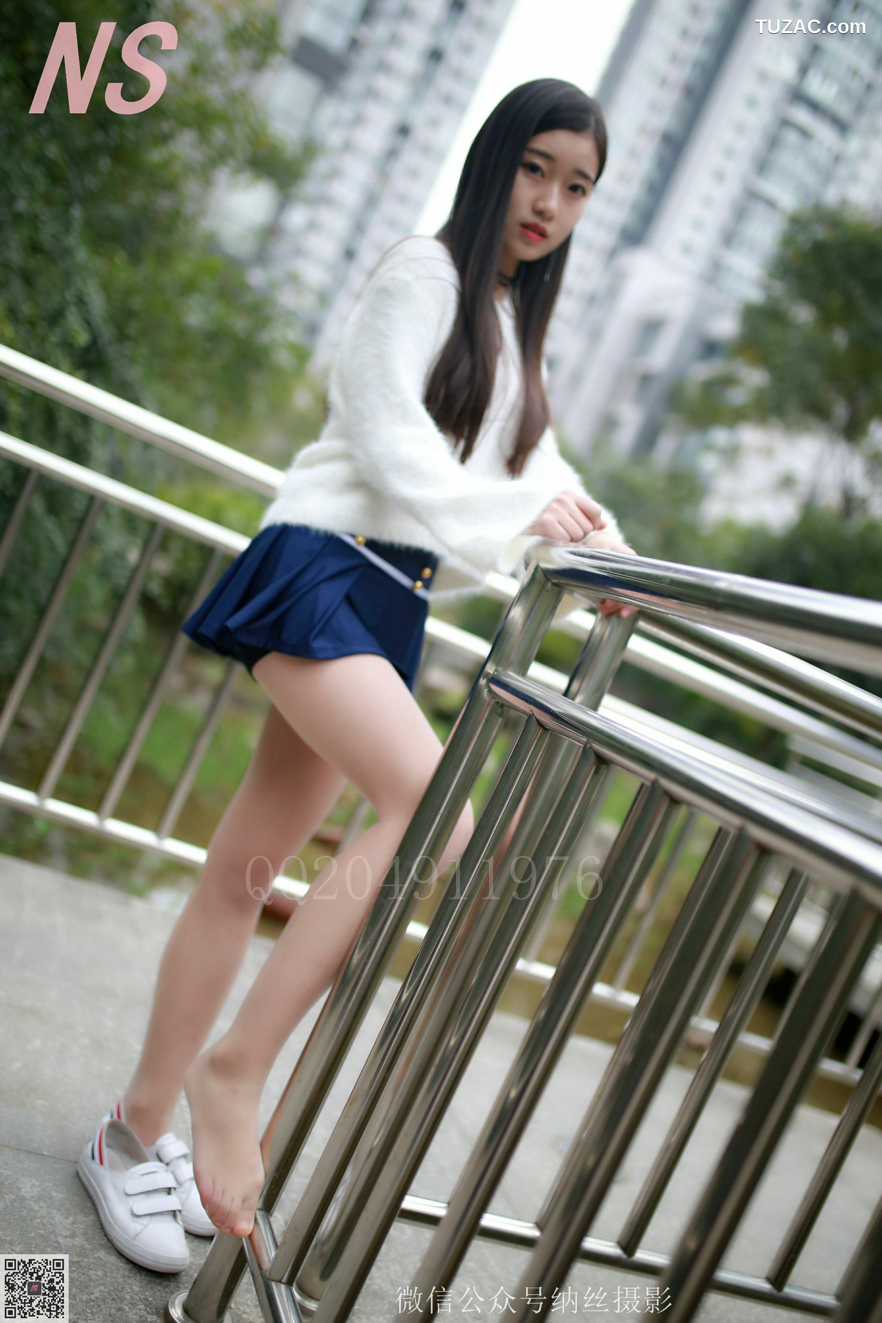 纳丝摄影_珊珊《超短裙美腿肉丝》 NO.097 写真集[94P]
