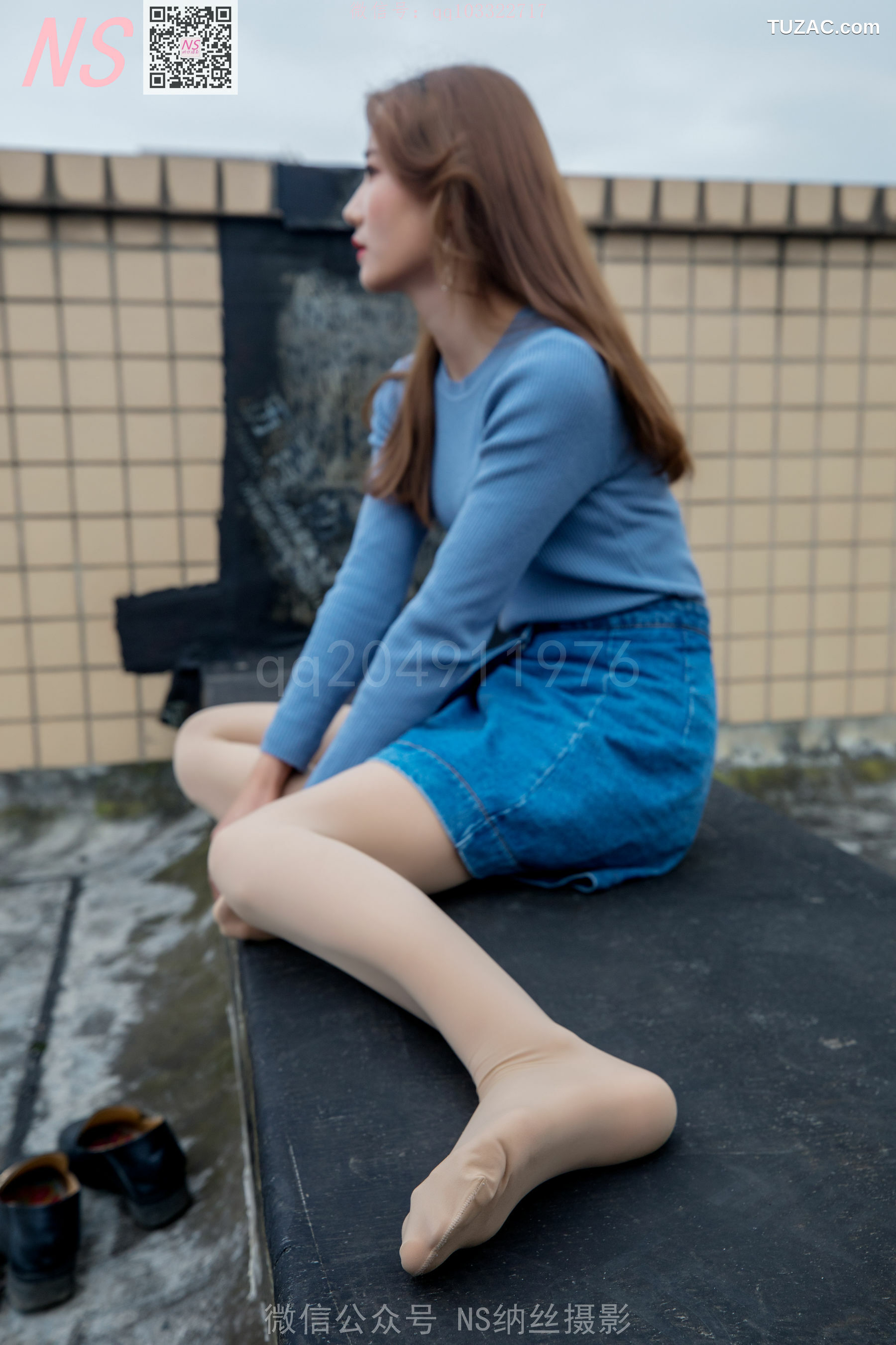 纳丝摄影_舒怡《女神天台肉色丝袜》 写真集[99P]
