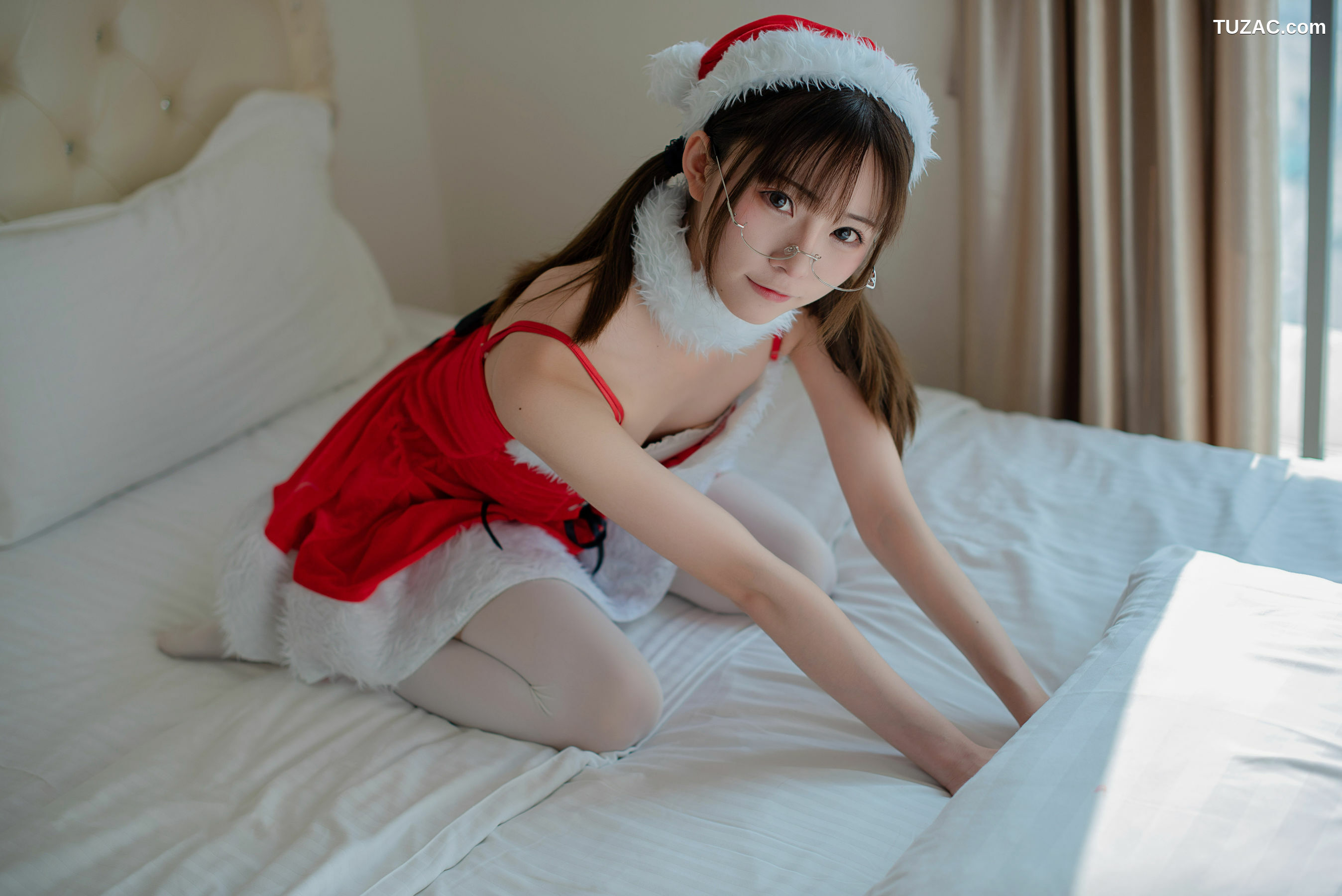 网络美女_ Kitaro_绮太郎 - 圣诞萌女郎 写真套图[46P]