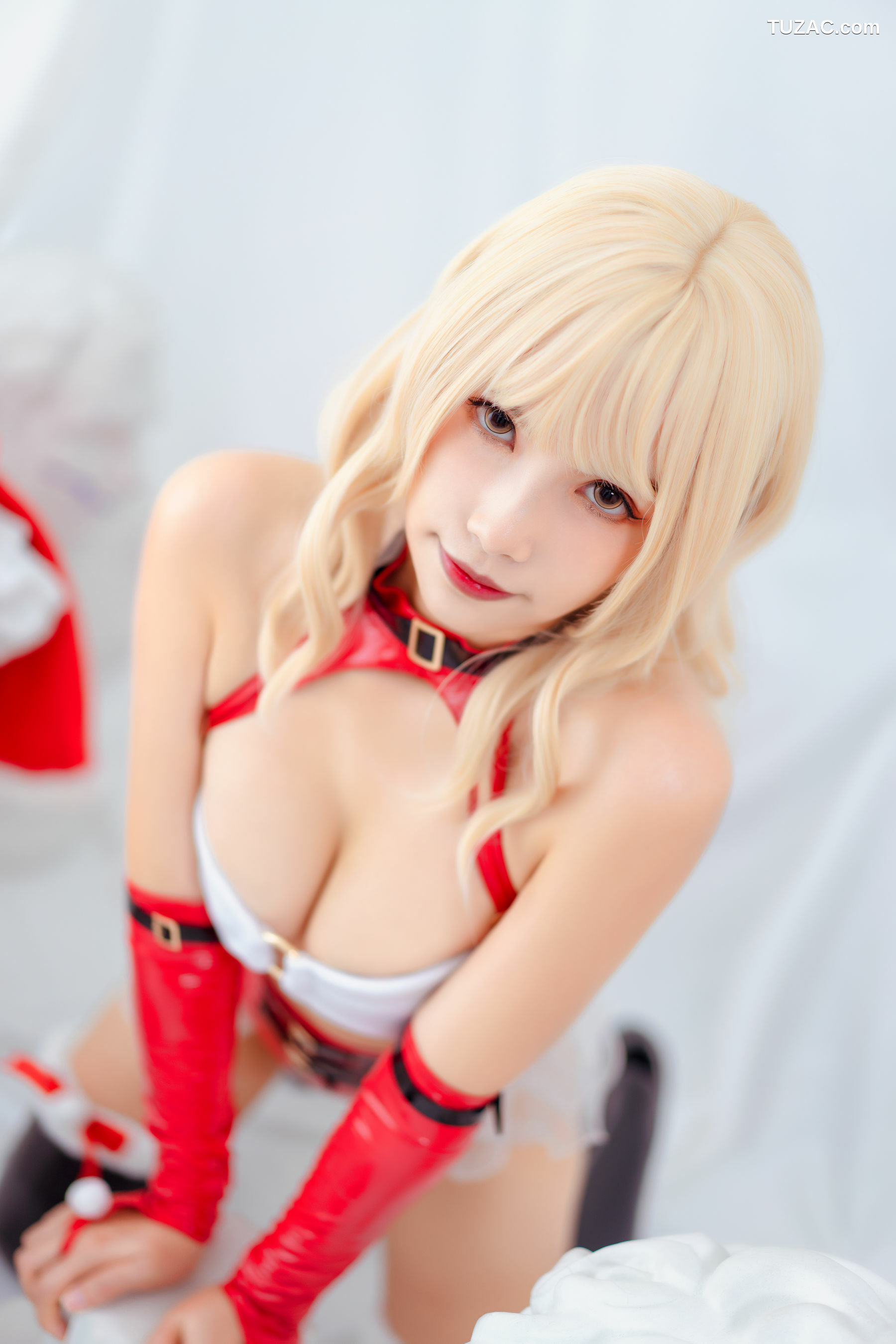 网络美女_ Neko-薇薇 - 雪夜锦礼 写真套图[32P]