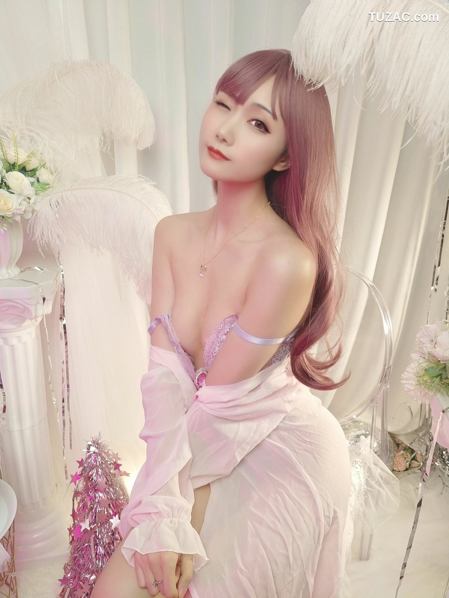 网络美女_ 曉美媽 - (圣诞自拍)紫色迷情[10P]
