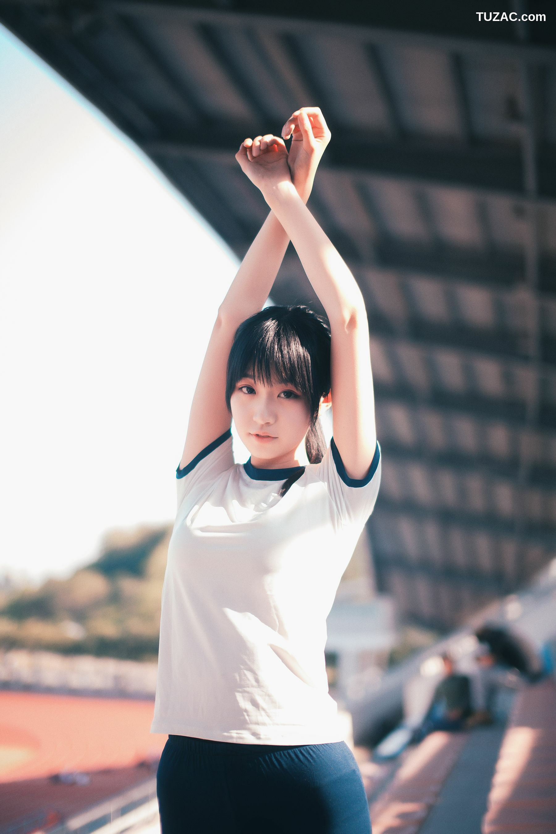 网络美女_ 沧霁桔梗 - 黑丝体操服[53P]