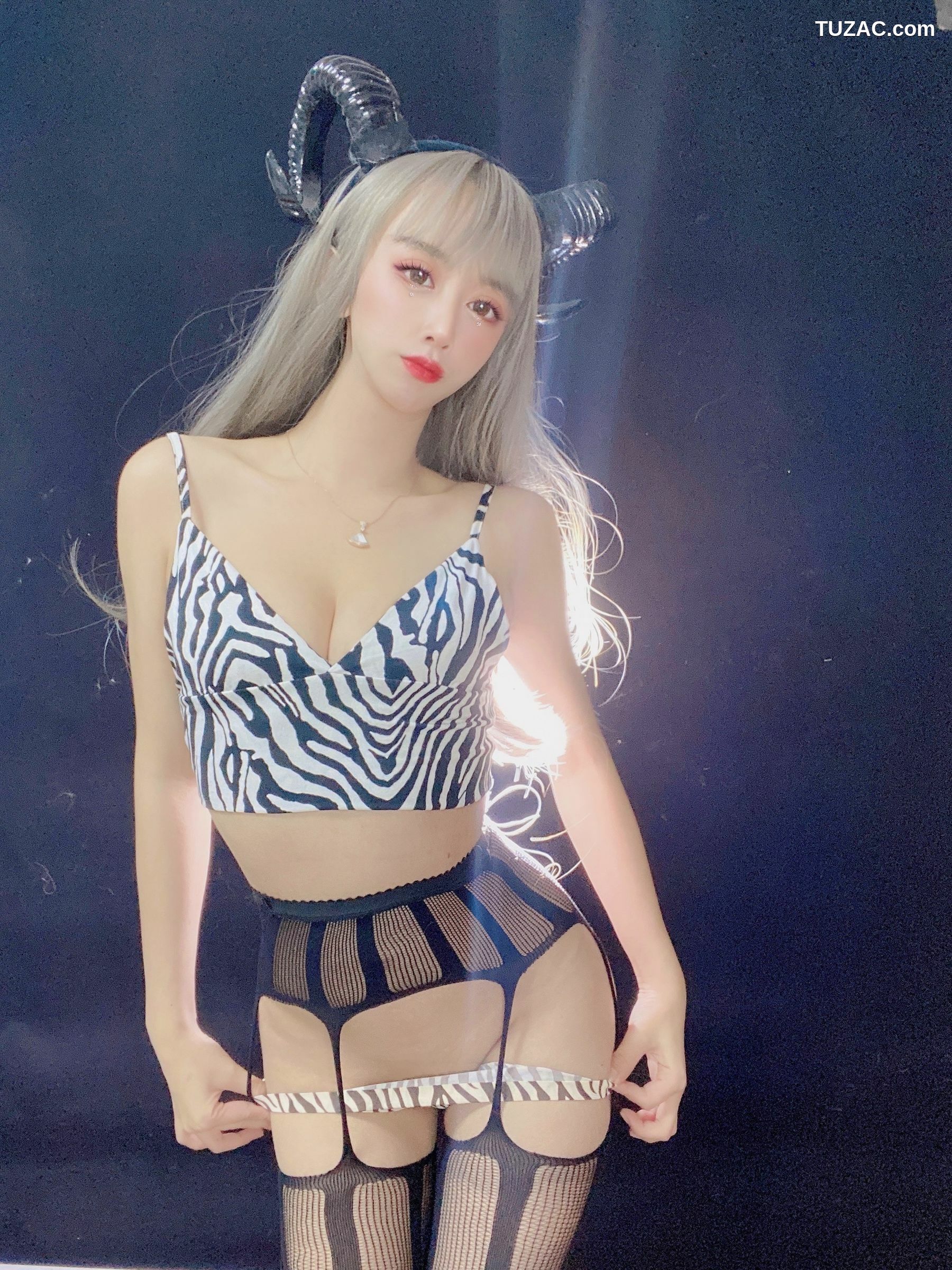 网络美女_ 米线线sama - 魅魔 写真套图[38P]