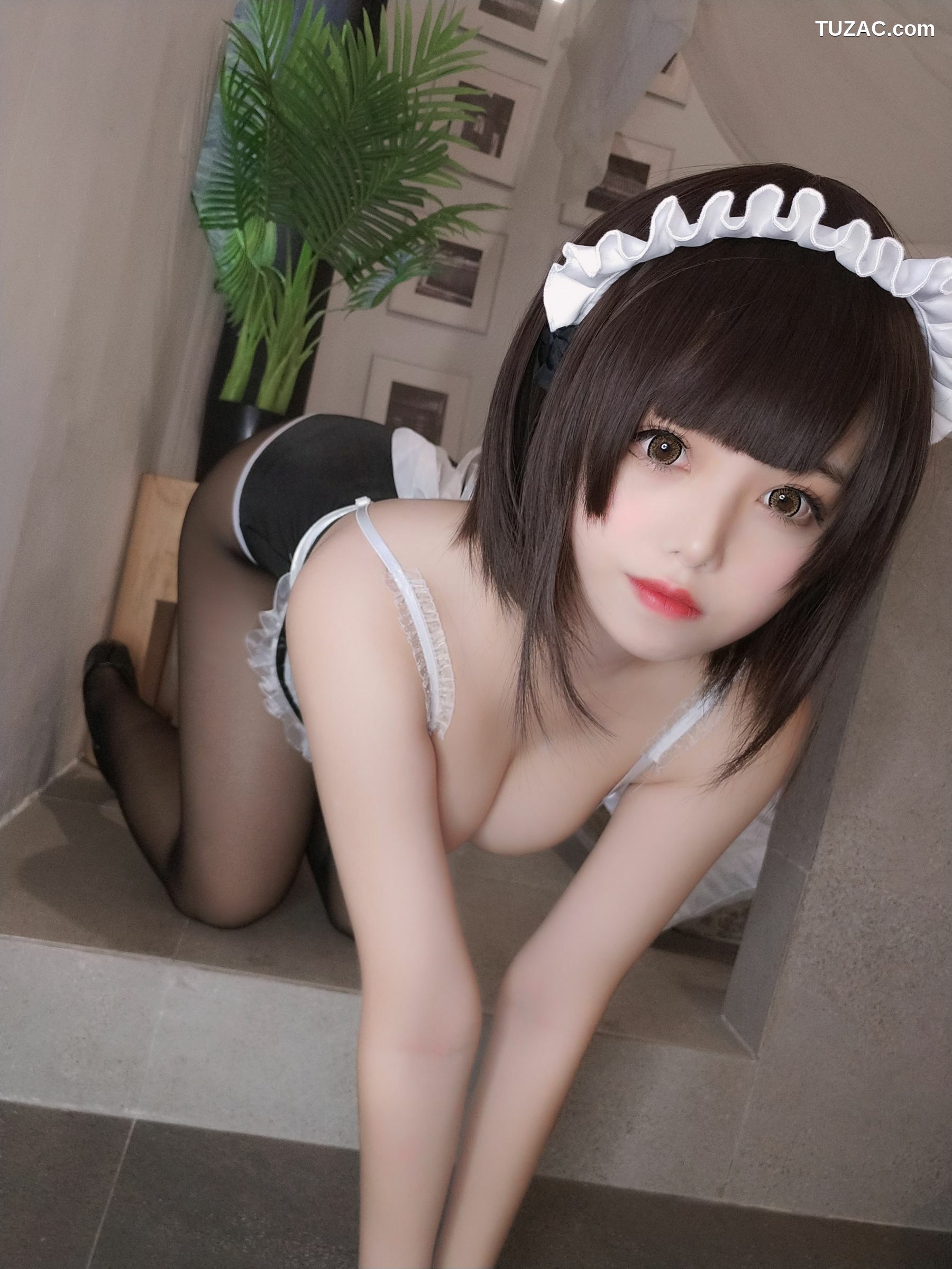 网络美女_ 蜜汁猫裘 - 女仆[42P]