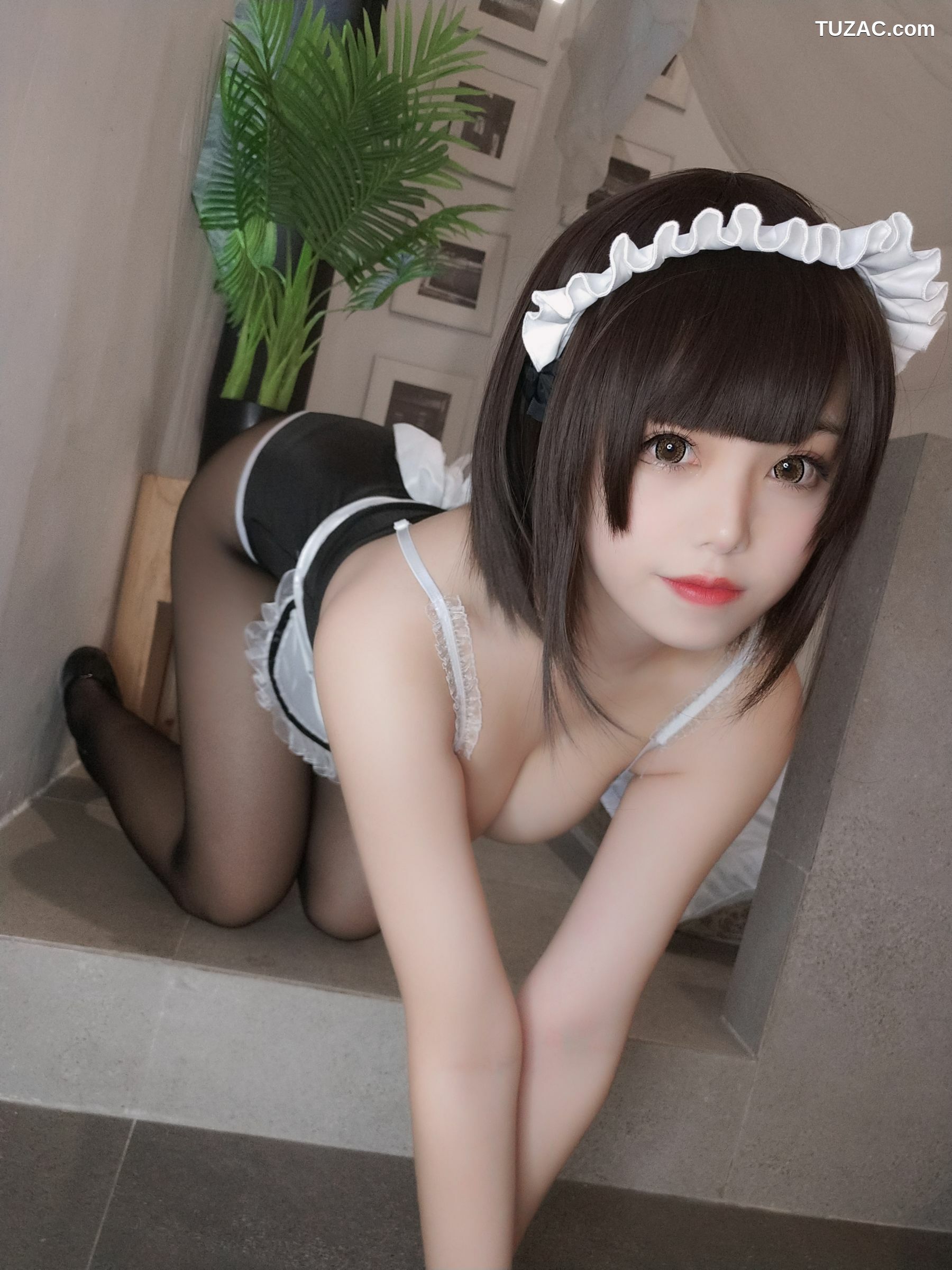 网络美女_ 蜜汁猫裘 - 女仆[42P]