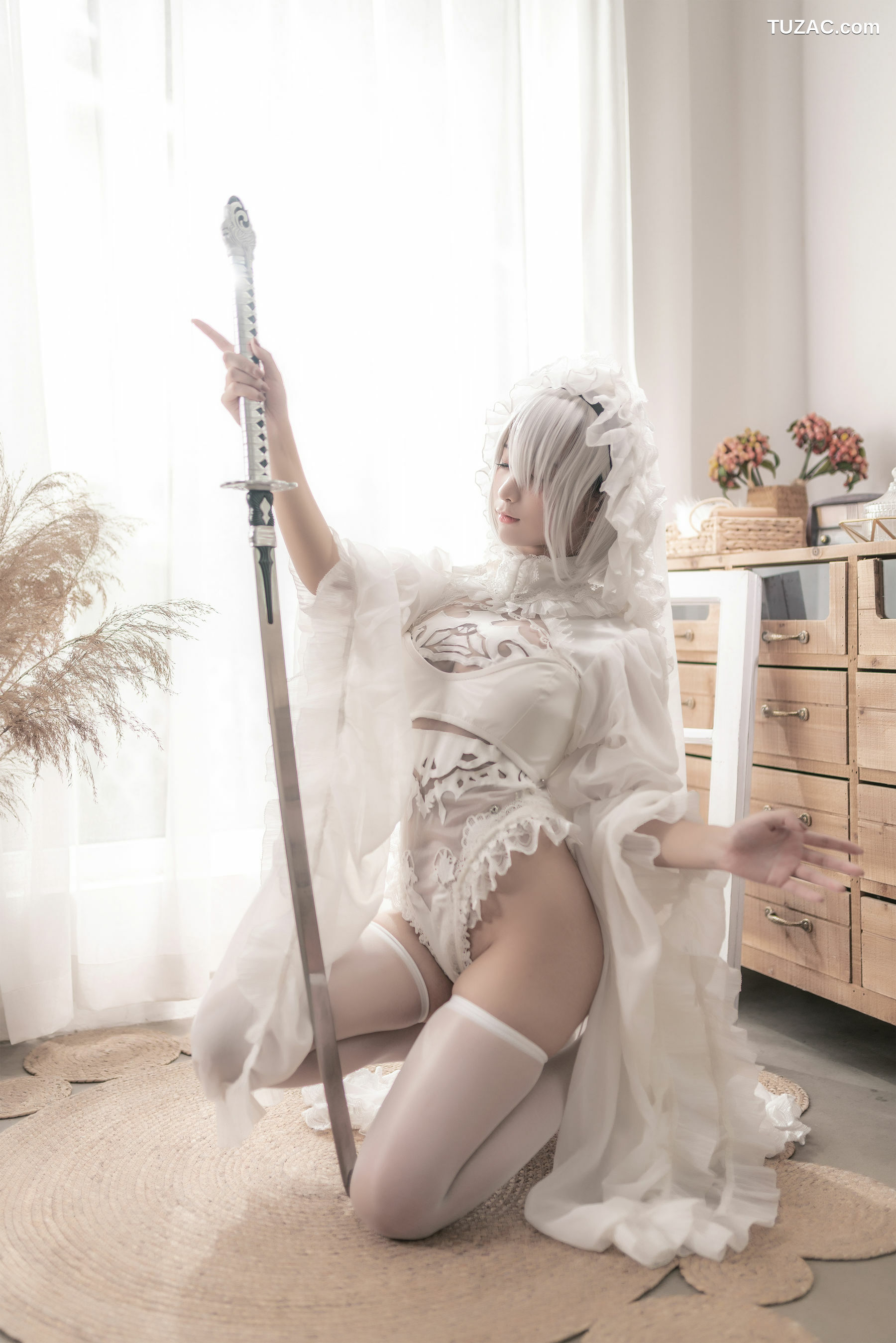 网络美女_ 蠢沫沫 - 尼尔纪元 白花嫁 写真套图[20P]
