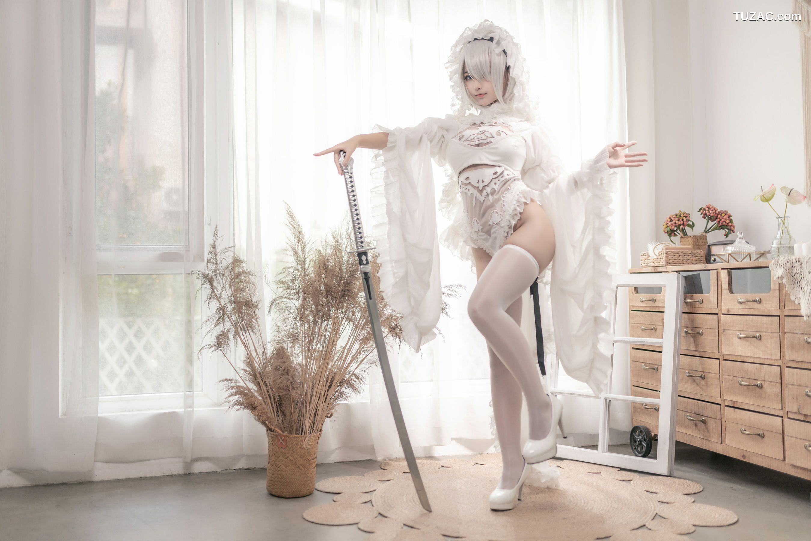 网络美女_ 蠢沫沫 - 尼尔纪元 白花嫁 写真套图[20P]