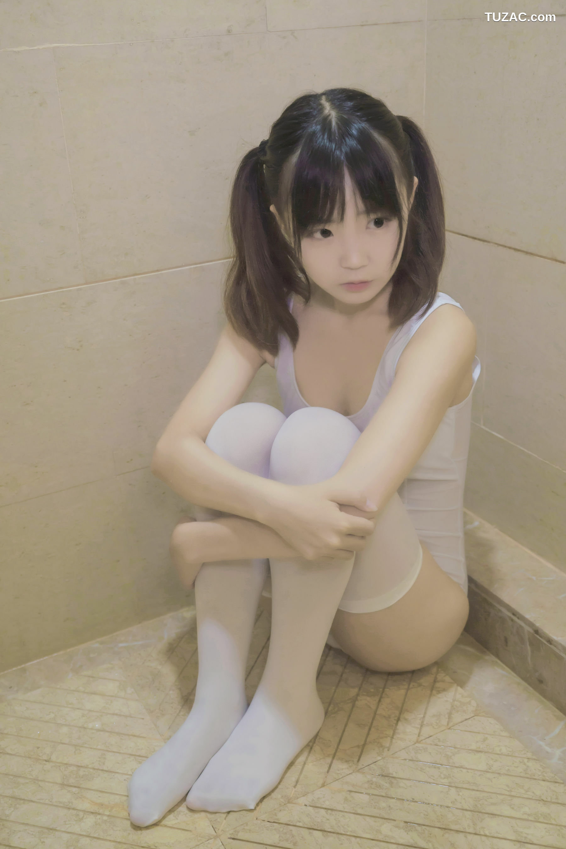 网络美女_Coser御子Yumiko 《白色死库水》 写真集