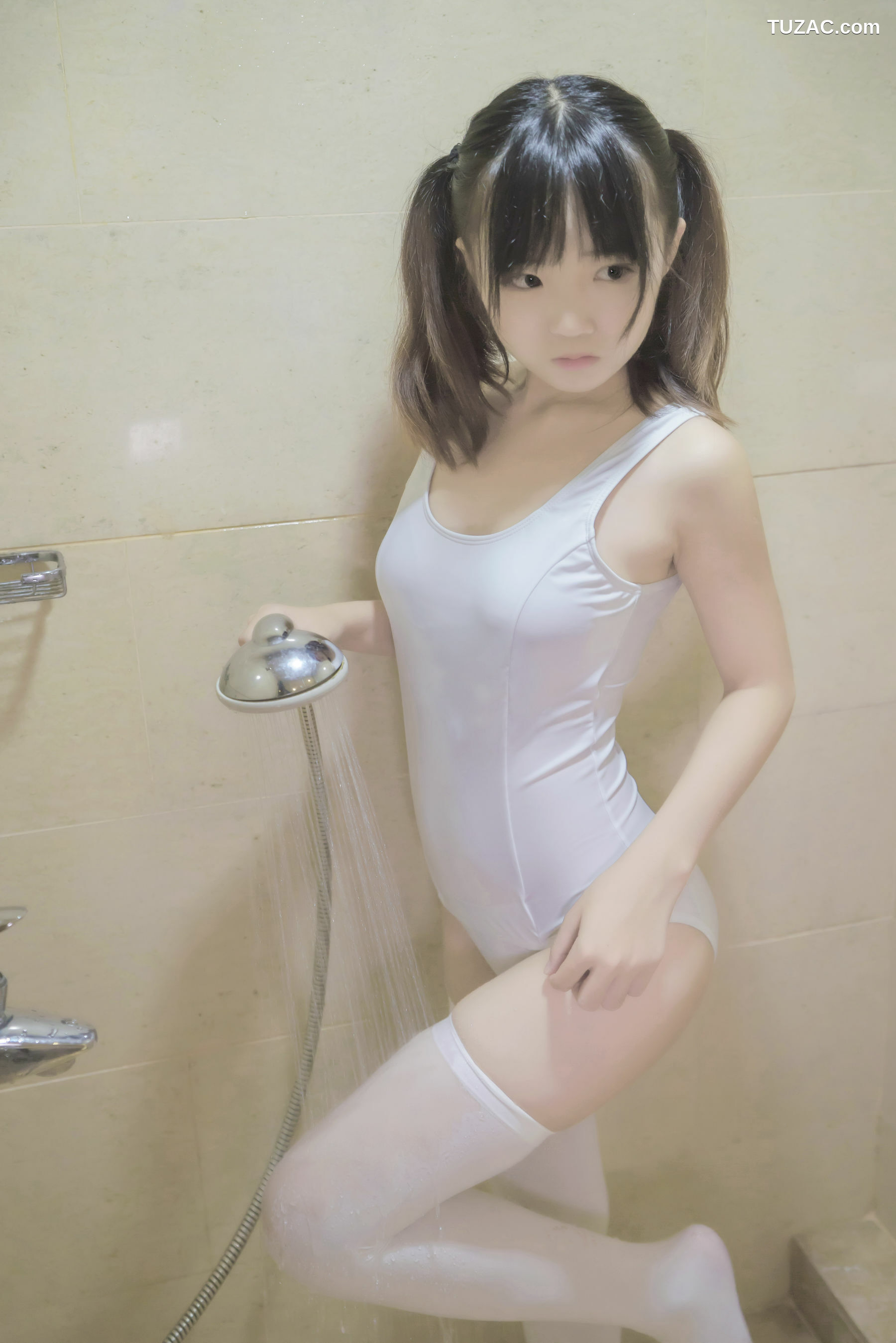 网络美女_Coser御子Yumiko 《白色死库水》 写真集
