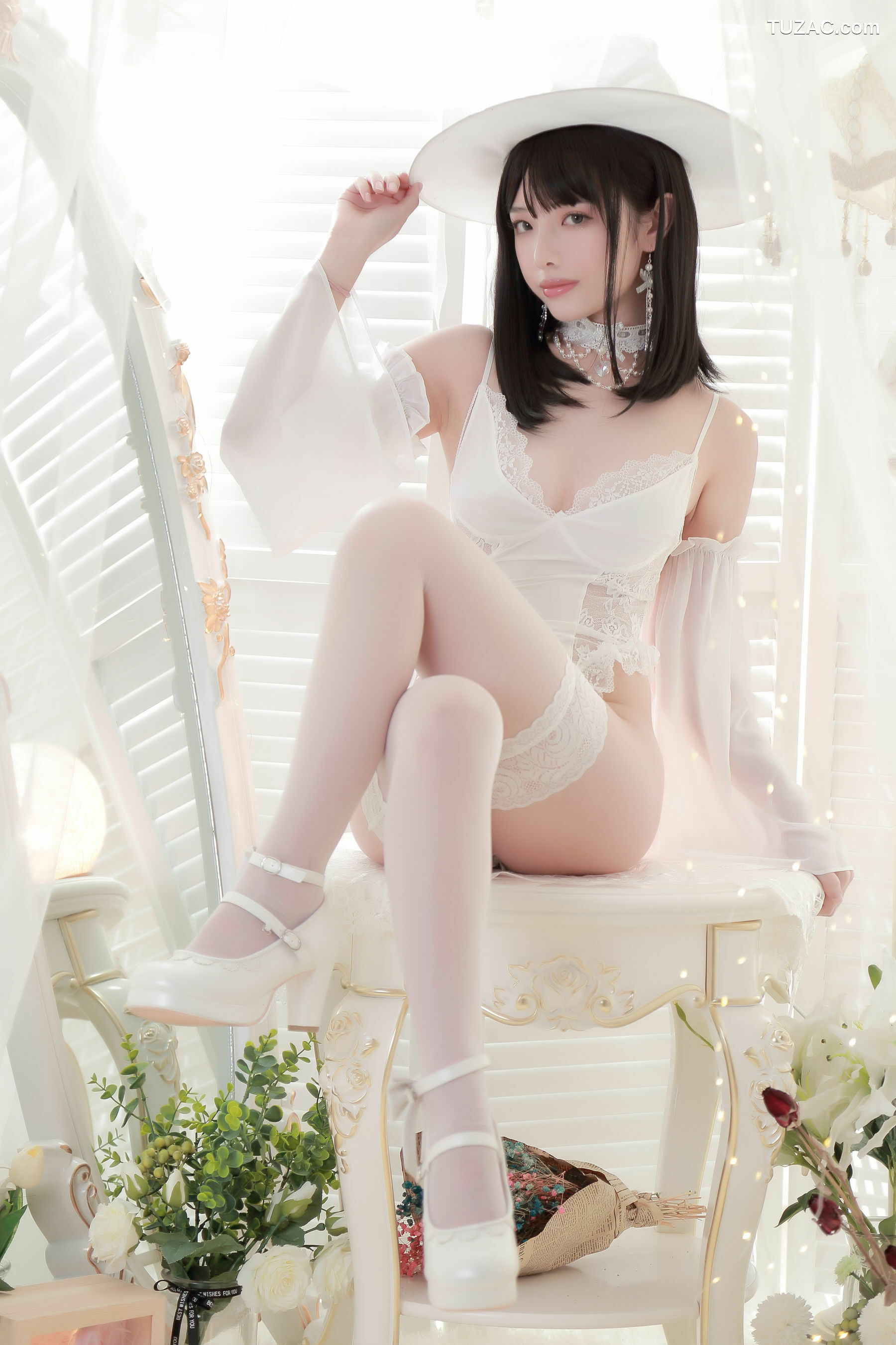 网络美女_Coser雯妹不讲道理 《白女巫》 写真集