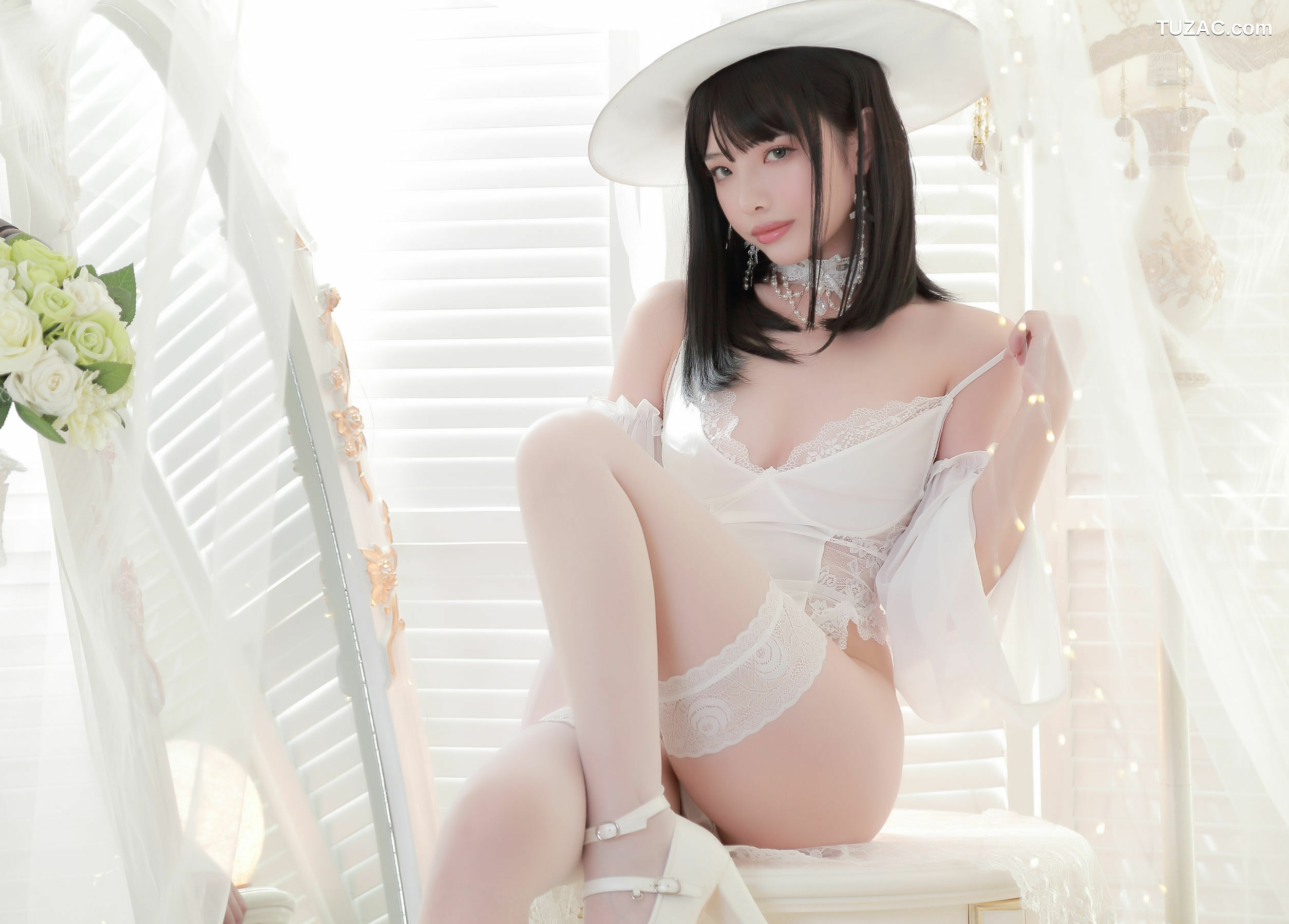 网络美女_Coser雯妹不讲道理 《白女巫》 写真集
