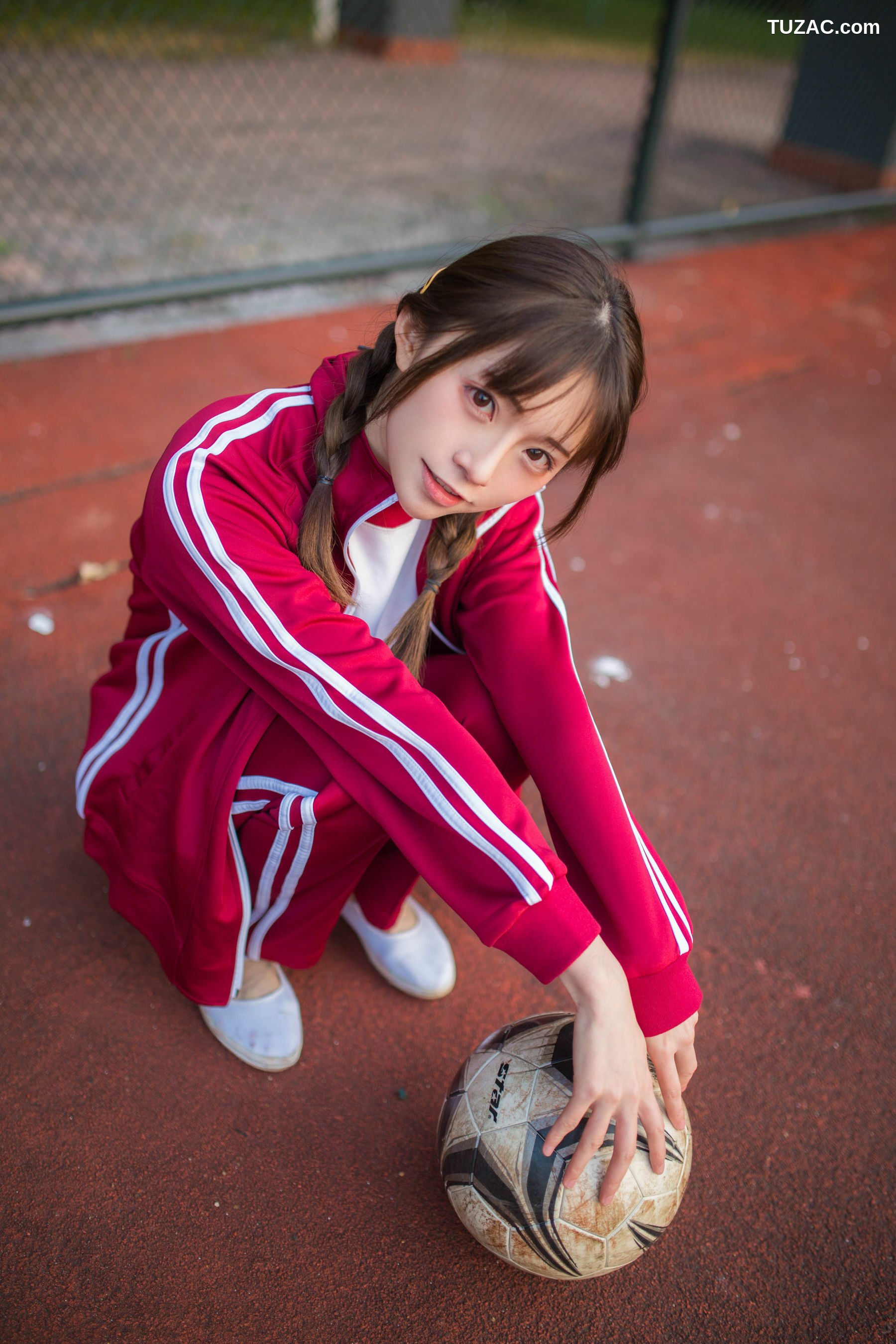 网络美女_Kitaro_绮太郎 《红色运动服女孩》 写真集