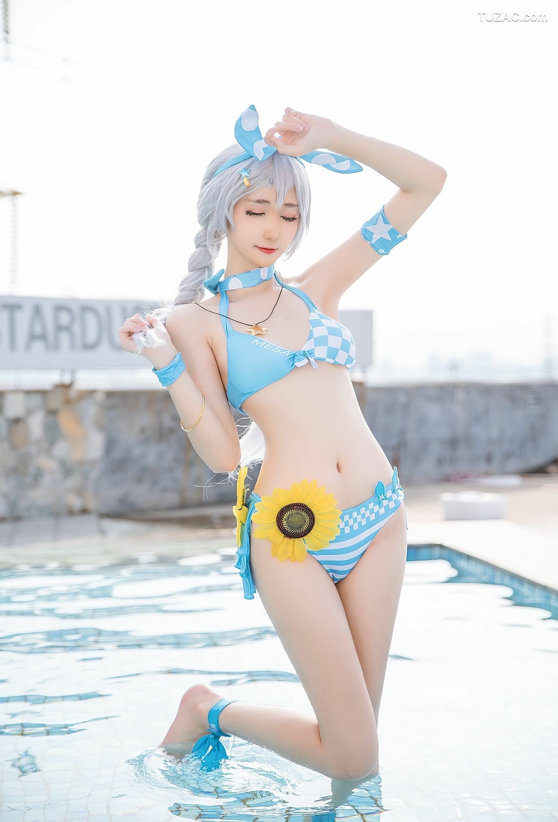 网络美女_南桃Momoko 《琪亚娜泳装》 写真集