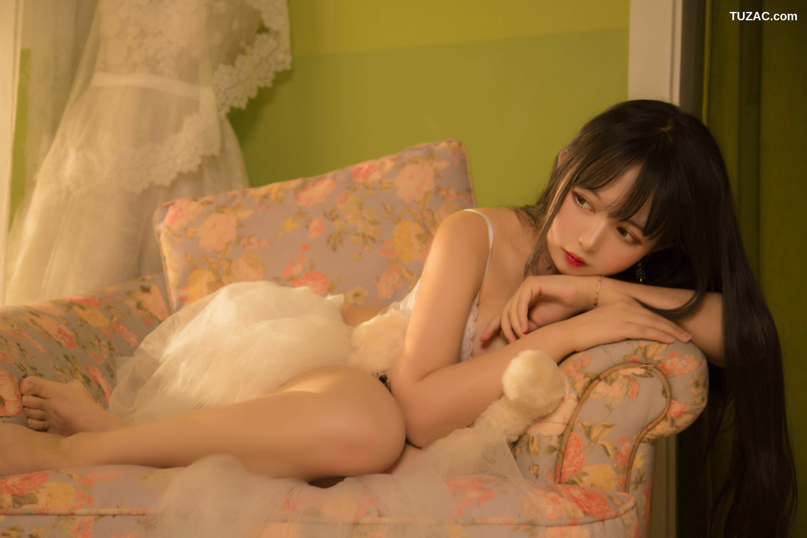 网络美女_大眼萌妹黑猫猫OvO 《少女》 写真集