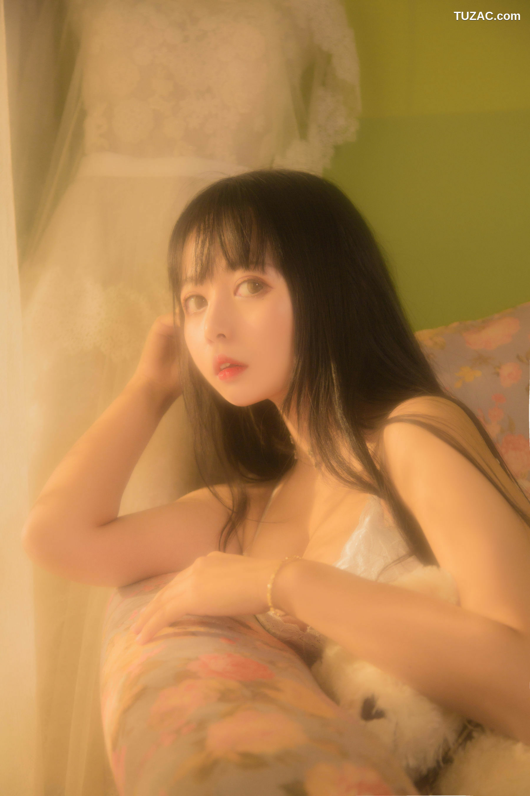 网络美女_大眼萌妹黑猫猫OvO 《少女》 写真集