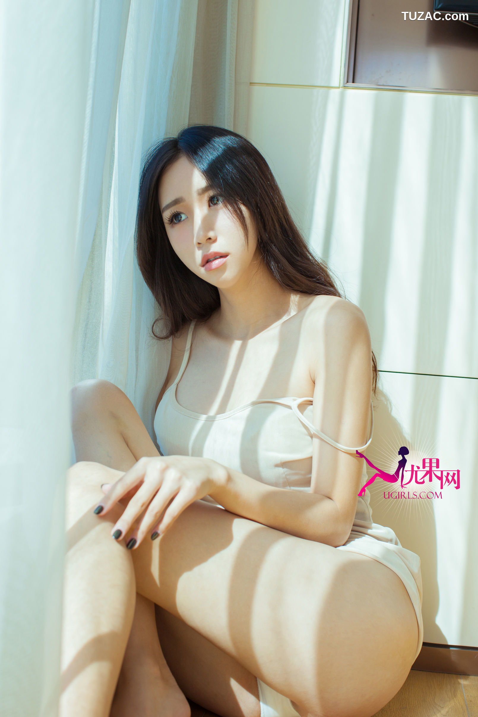 UGirls尤果网-U124-张辛苑《小小的性感-懵懂的初恋》-2015.10.10