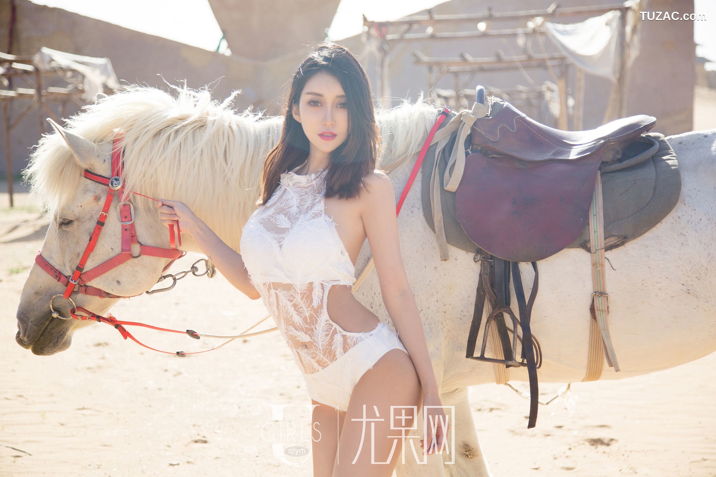 UGirls尤果网-U376-田梓茵-《沙漠中的烟火》-2018.06.15