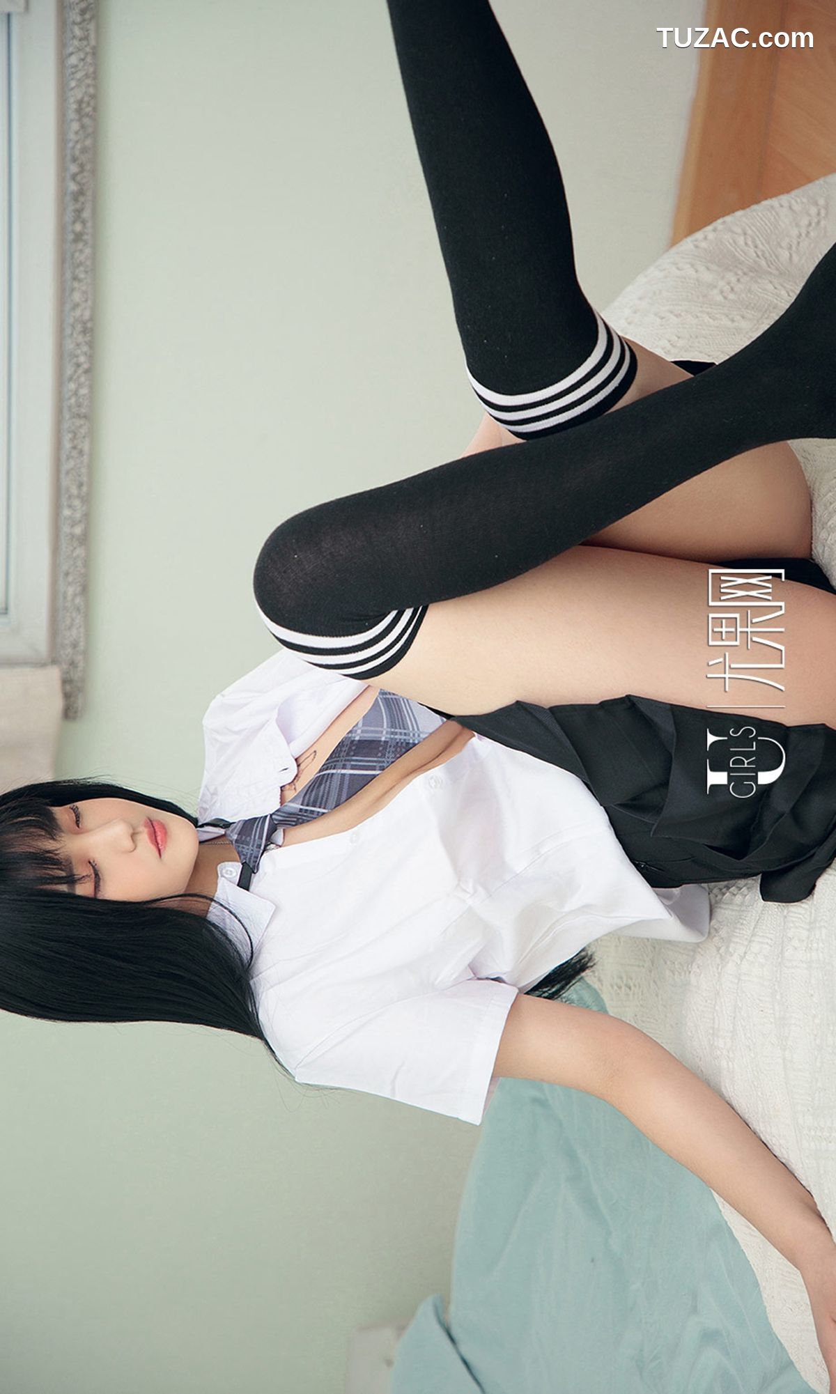 UGirlsApp尤果圈爱尤物-1323-模特桃子-《鲜花时光》