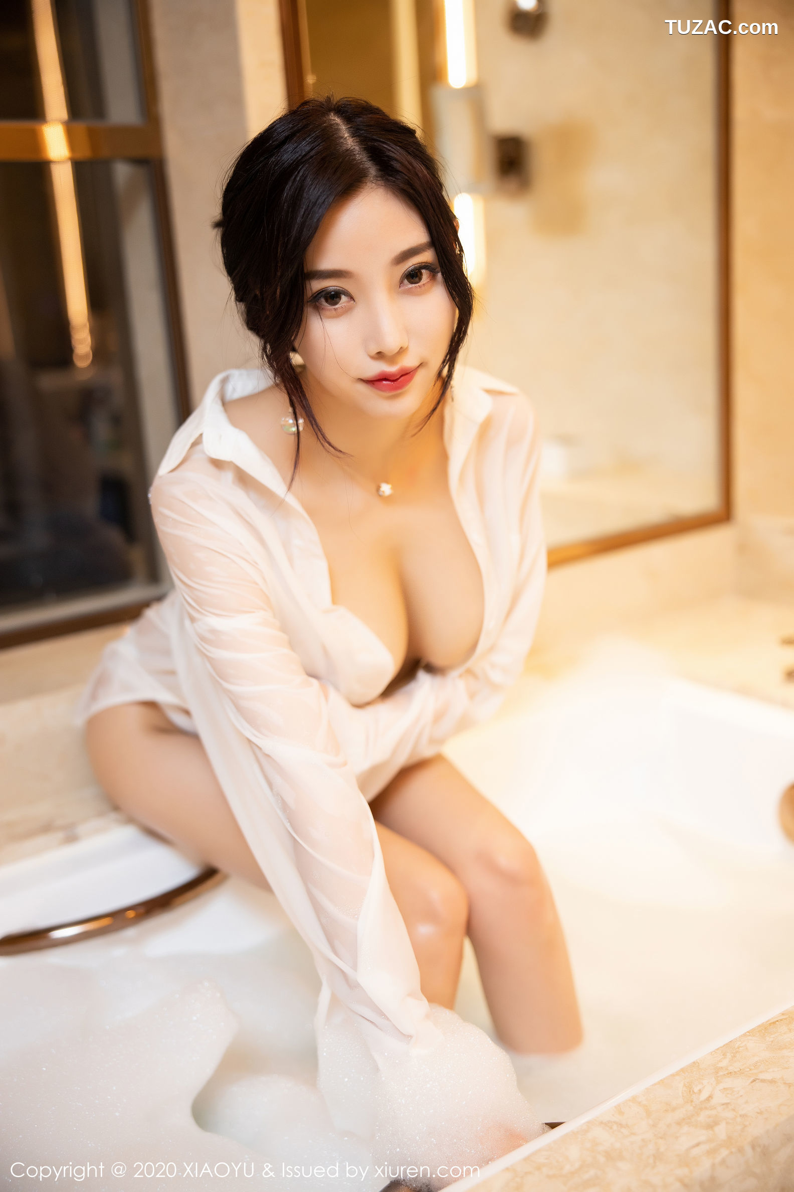 XiaoYu语画界-272-杨晨晨-《白衬衫浴室淋漓湿身系列》-2020.03.20