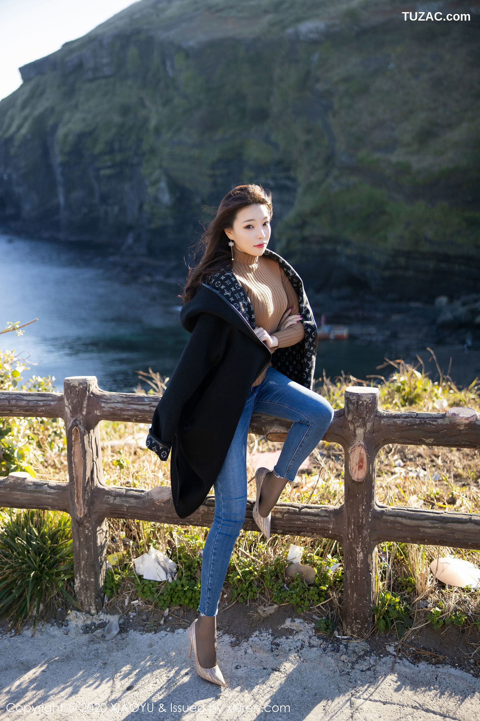 XiaoYu语画界-275-芝芝-《古典韵味旗袍丝袜美腿翘臀》-2020.03.25