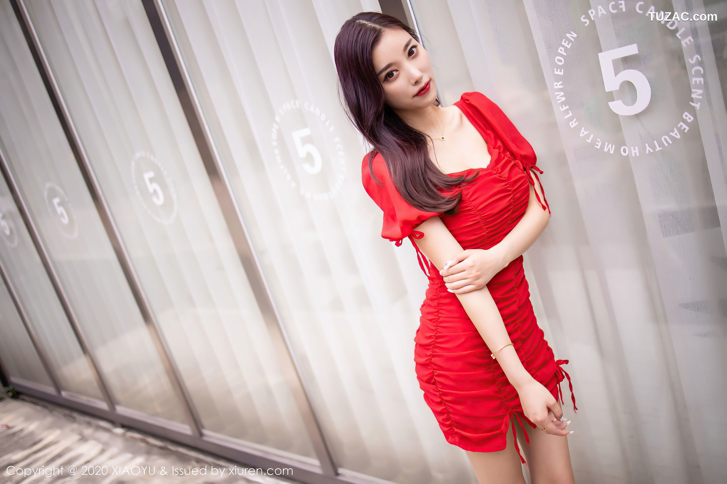 XiaoYu语画界-326-杨晨晨-《鲜艳的红裙街拍》-2020.07.15