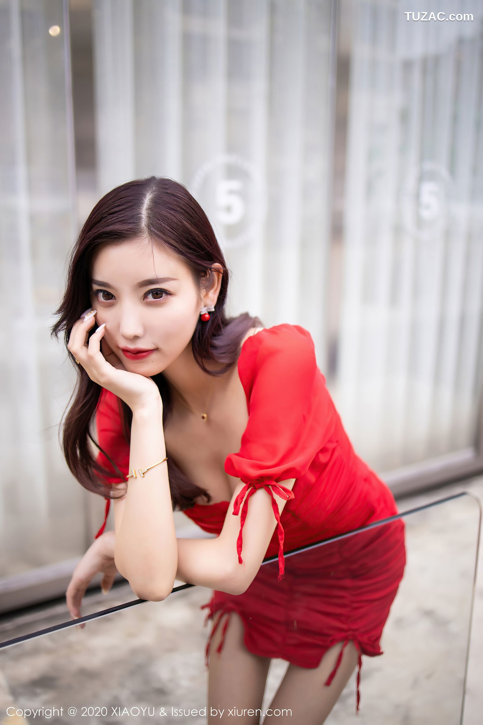 XiaoYu语画界-326-杨晨晨-《鲜艳的红裙街拍》-2020.07.15