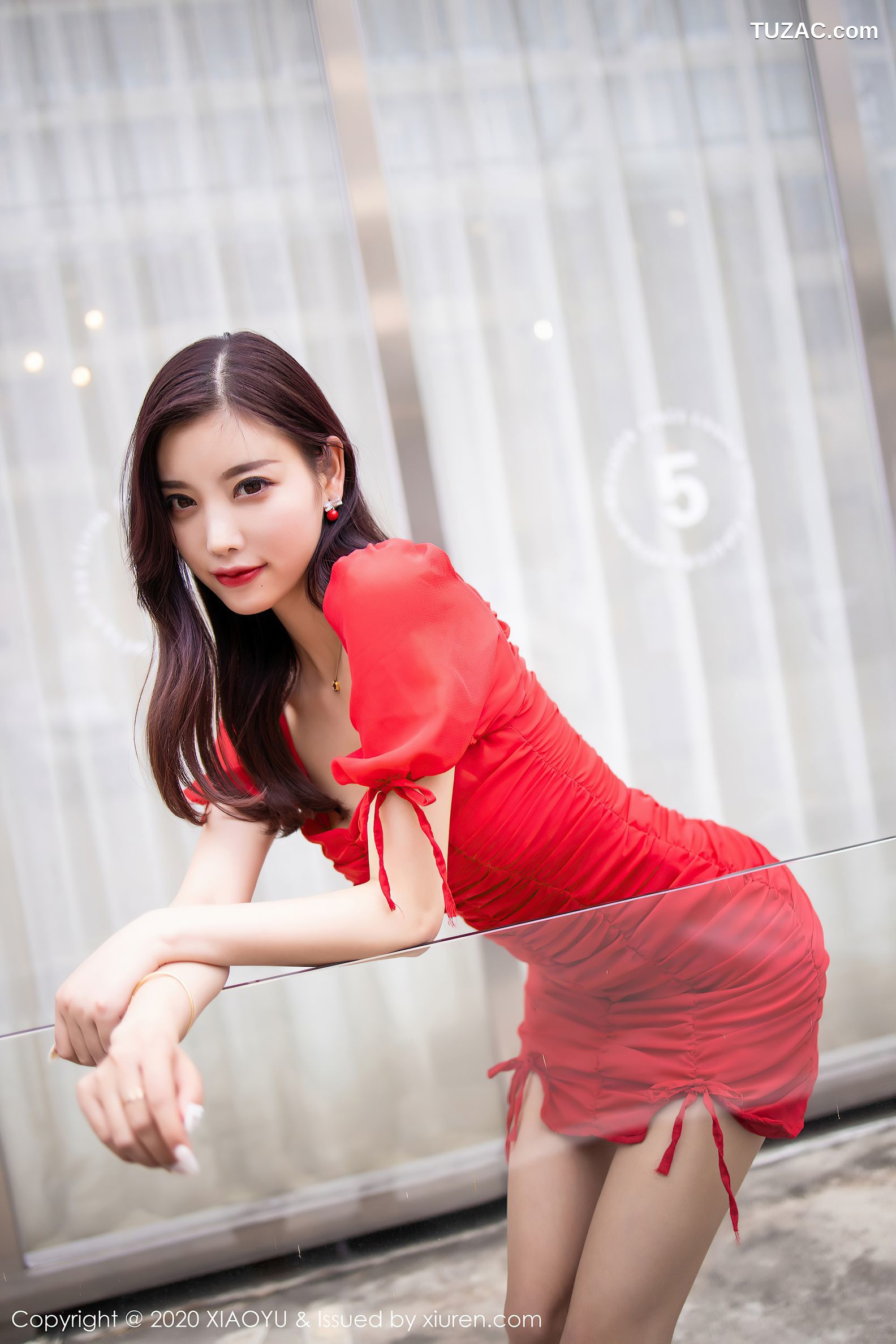 XiaoYu语画界-326-杨晨晨-《鲜艳的红裙街拍》-2020.07.15