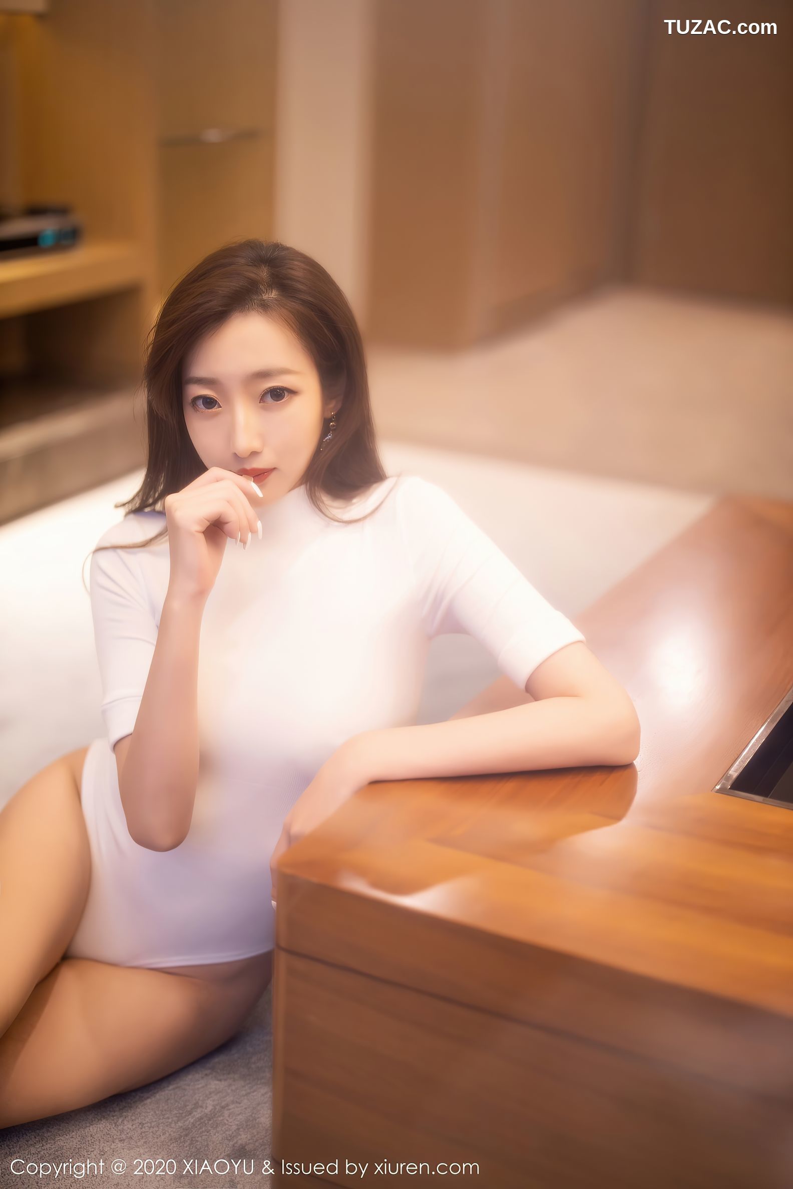XiaoYu语画界-389-安琪Yee-《白色连体衣包裹曼妙有致娇躯》-2020.10.19