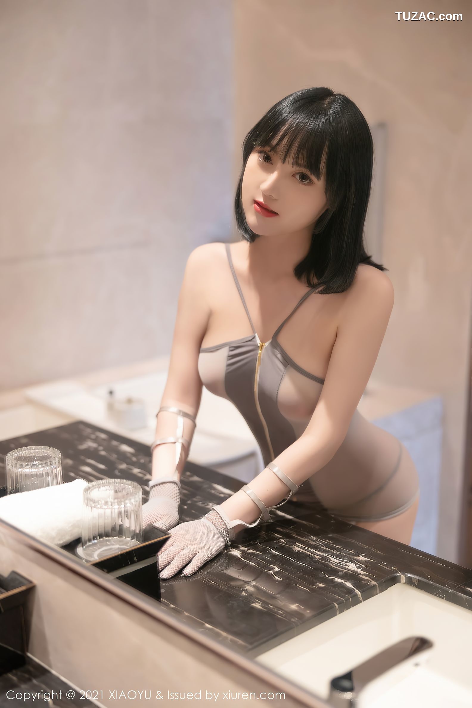 XiaoYu语画界-532-豆瓣酱-浴缸魅惑情趣内衣黑丝吊带袜湿身-2021.05.20