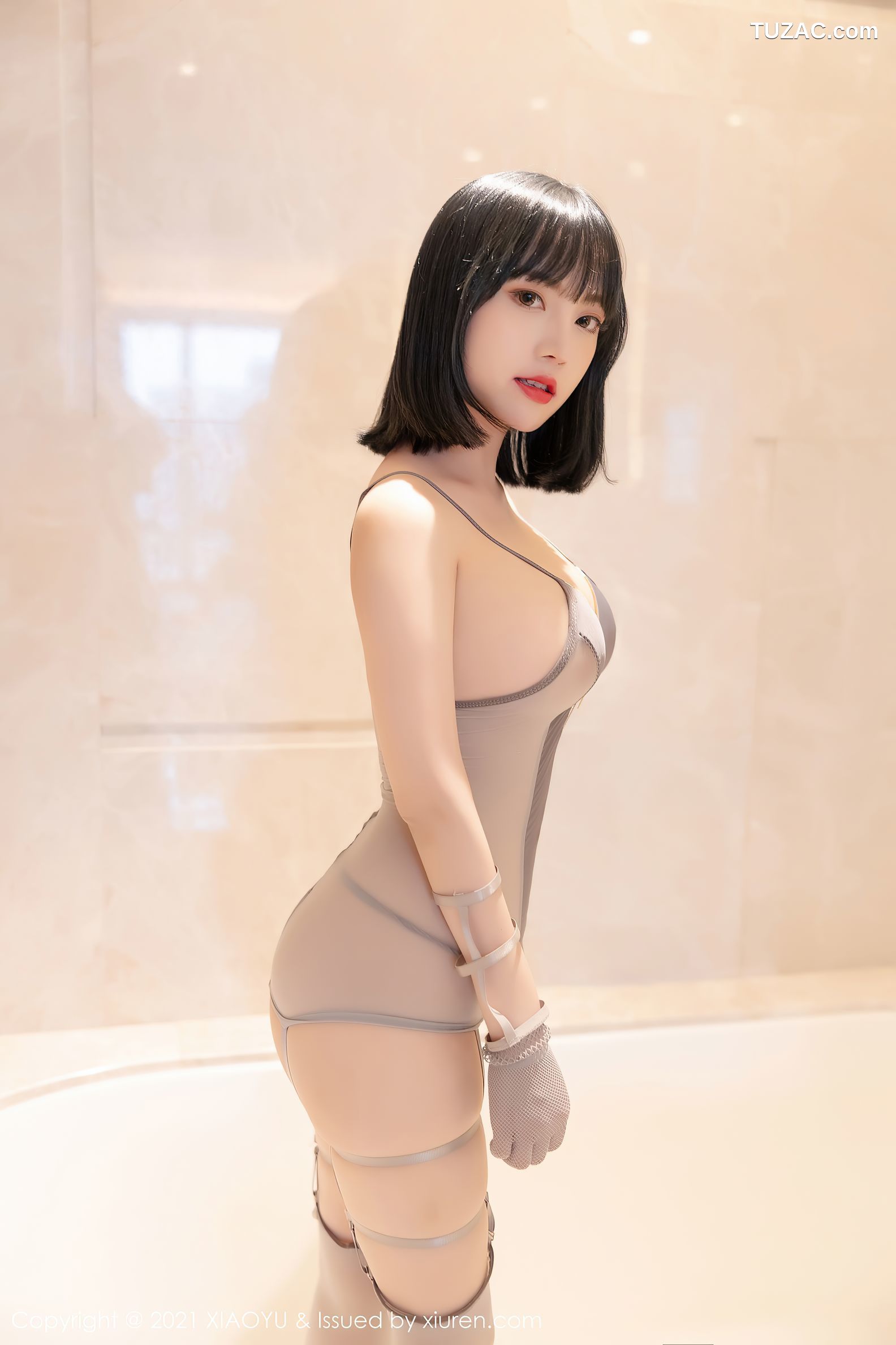 XiaoYu语画界-532-豆瓣酱-浴缸魅惑情趣内衣黑丝吊带袜湿身-2021.05.20
