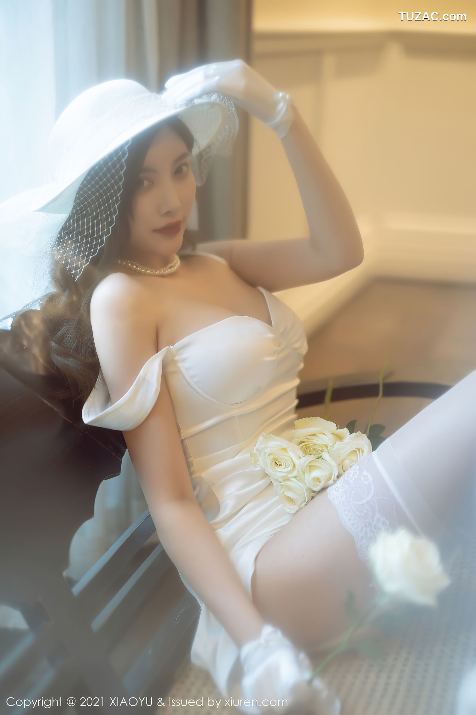 XiaoYu语画界-587-杨晨晨-白月光与朱砂痣主题蕾丝吊带袜-2021.08.06