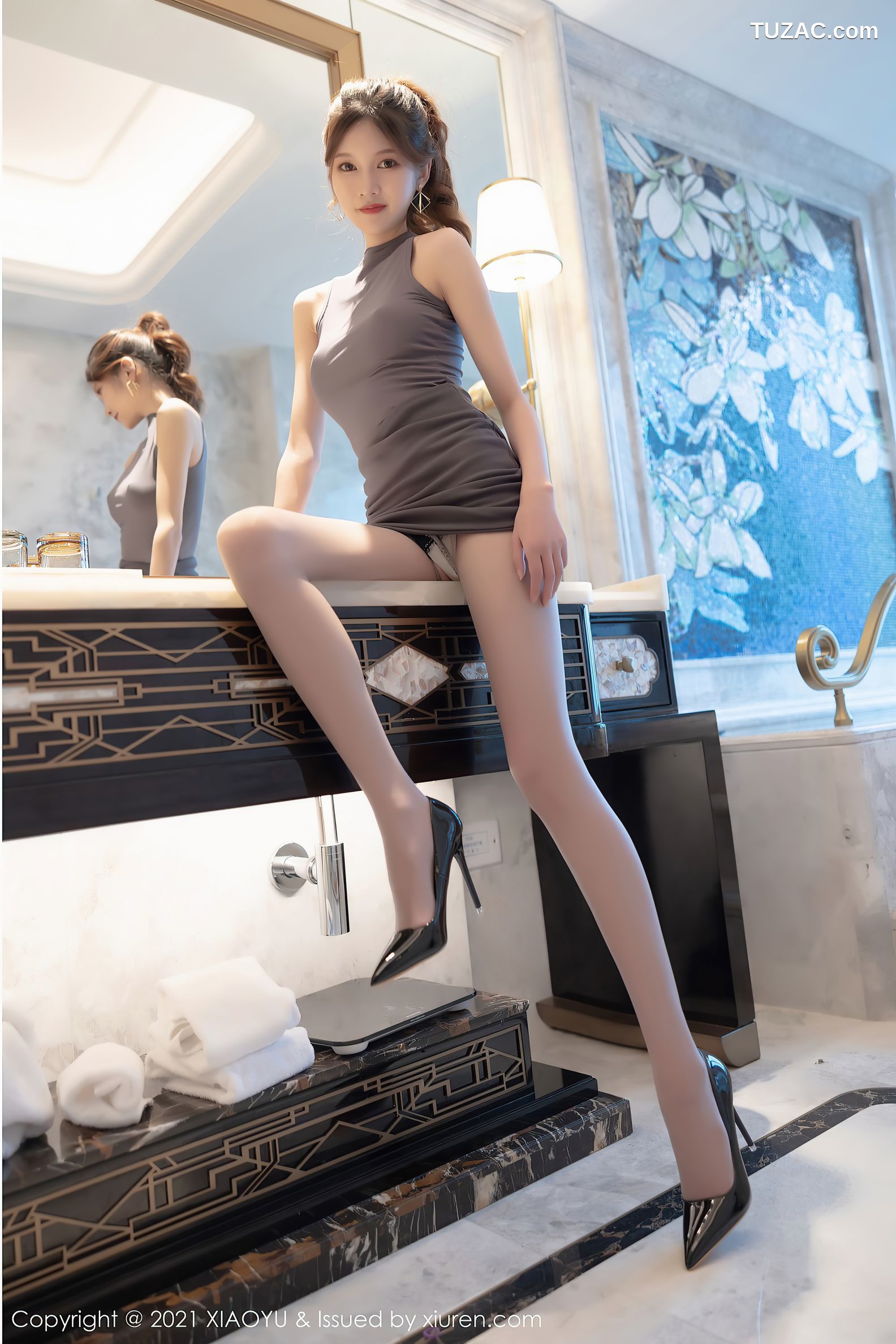 XiaoYu语画界-599-程程程-典雅都市OL主题撩裙肉丝-2021.08.24