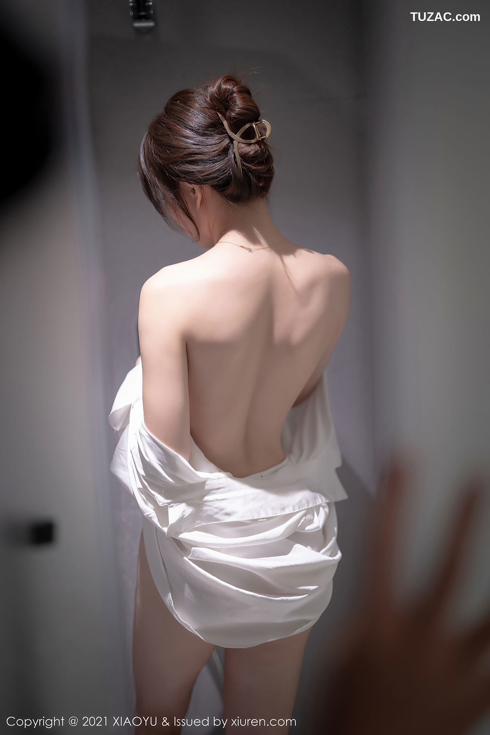 XiaoYu语画界-625-芝芝Booty-性感白衬衫粉色内衣-2021.09.29