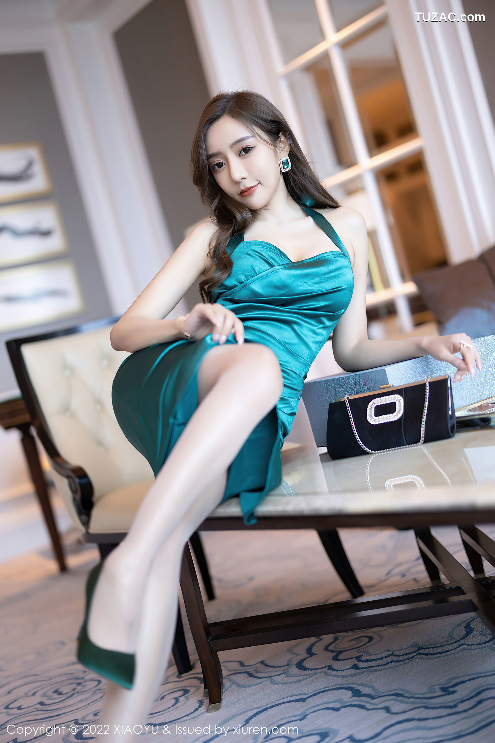 XiaoYu语画界-798-王馨瑶Yanni-暗绿色吊带长裙肉丝-2022.06.14