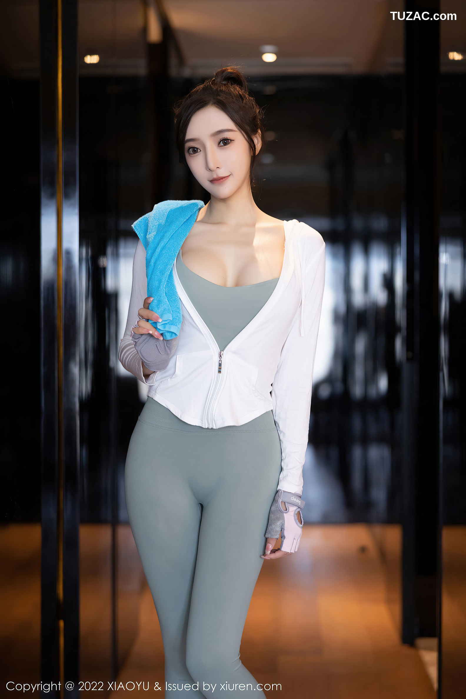 XiaoYu语画界-857-王馨瑶Yanni-健身馆绿灰色运动服-2022.09.05