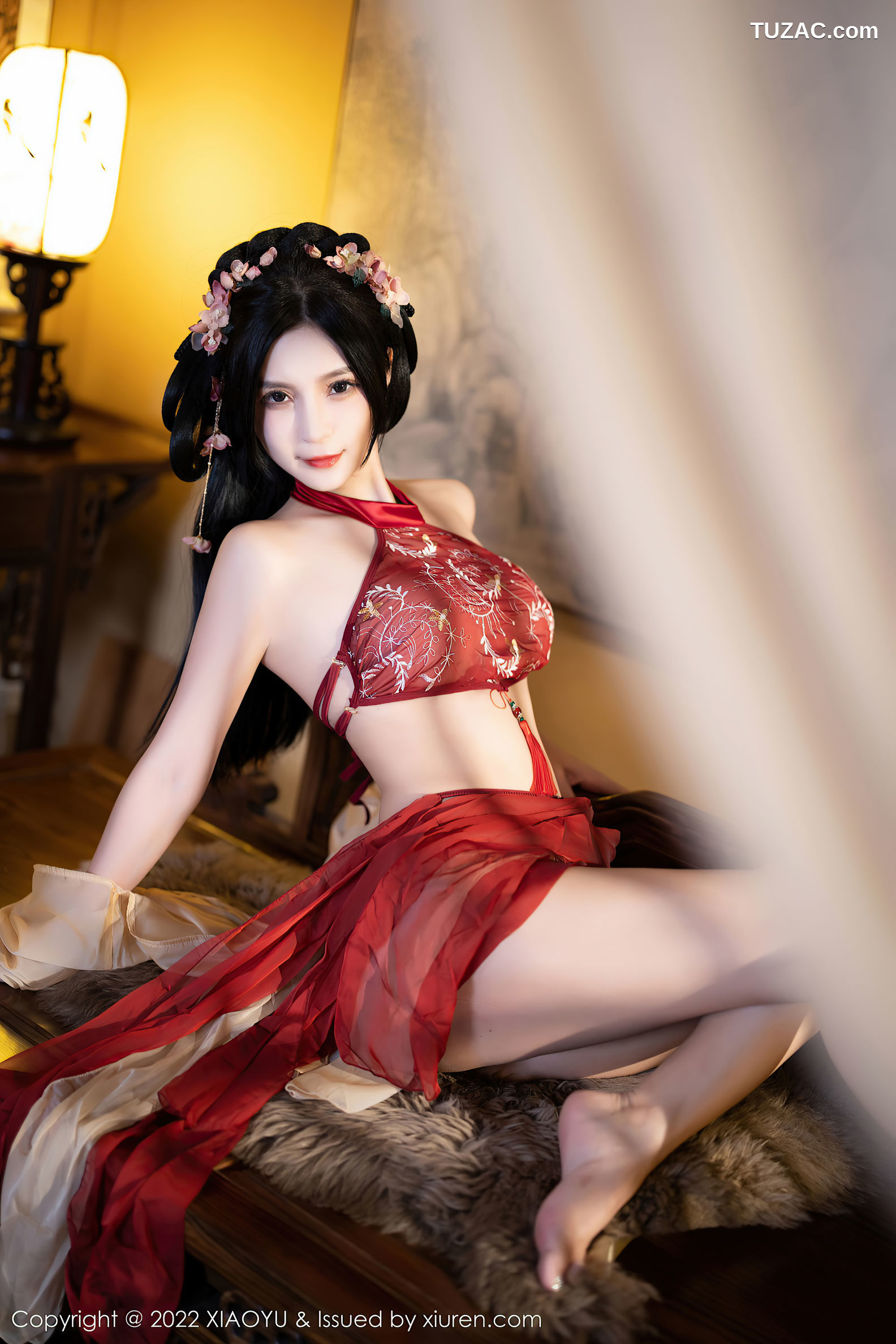 XiaoYu语画界-858-小蛮妖Yummy-杭州旅拍红色丝绸古装服白嫩肌肤-2022.09.06