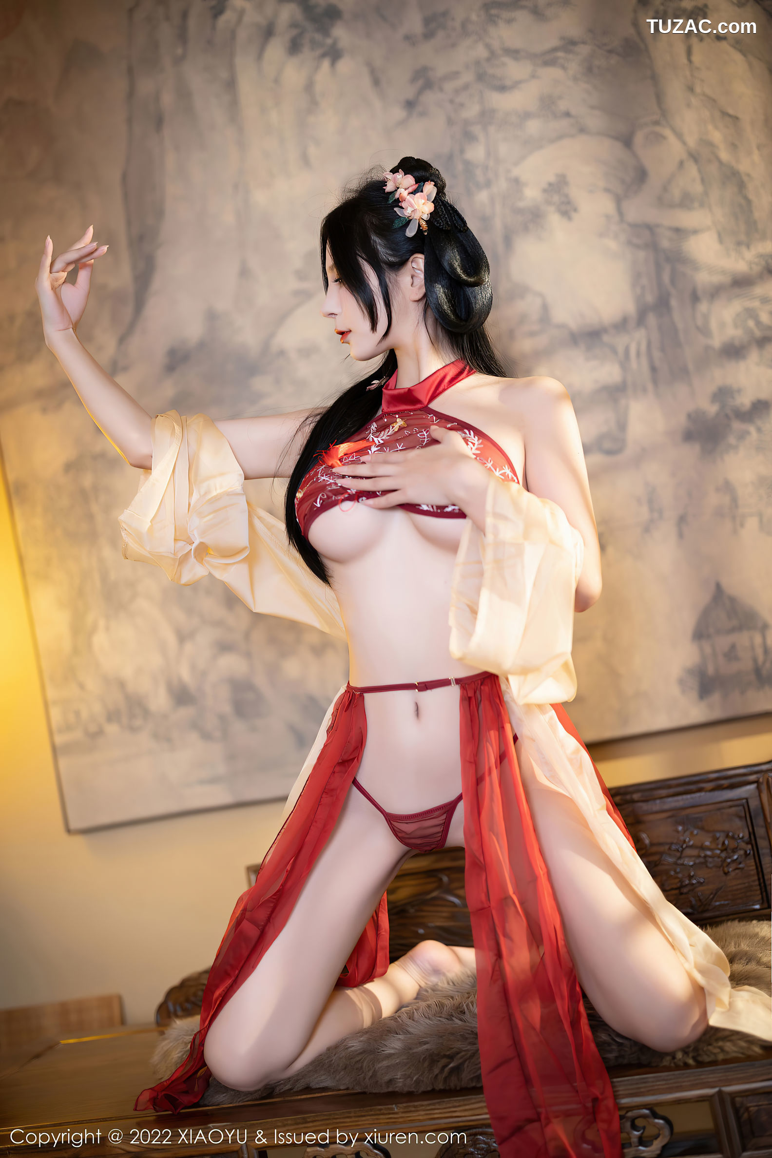 XiaoYu语画界-858-小蛮妖Yummy-杭州旅拍红色丝绸古装服白嫩肌肤-2022.09.06
