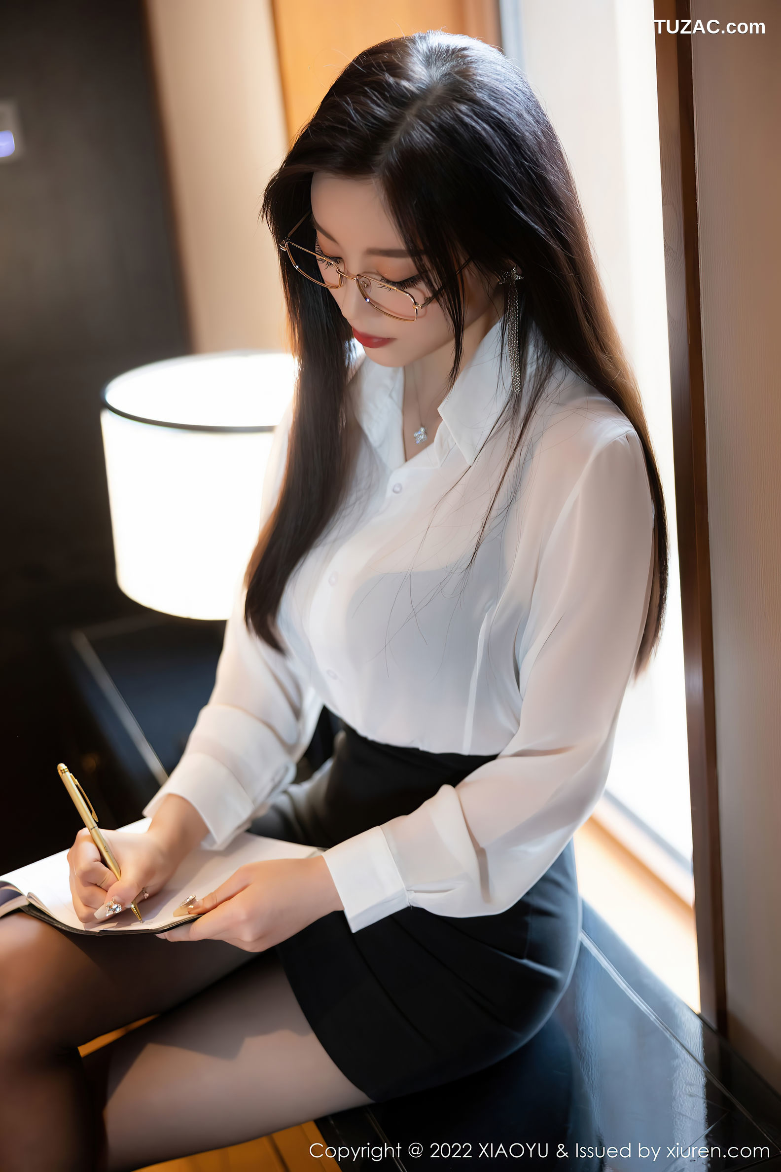 XiaoYu语画界-865-杨晨晨Yome-杭州旅拍白T黑短裙黑丝-2022.09.16