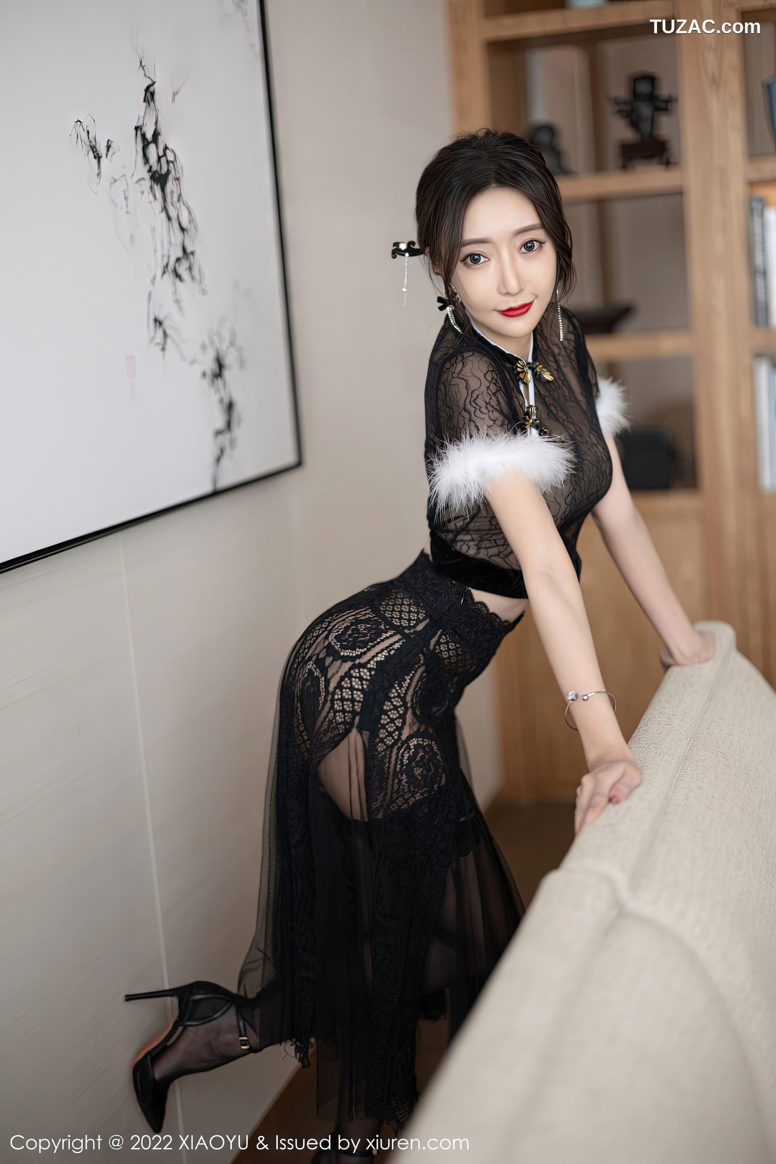 XiaoYu语画界-926-王馨瑶Yanni-黑色薄纱情趣旗袍蕾丝袜-2022.12.15