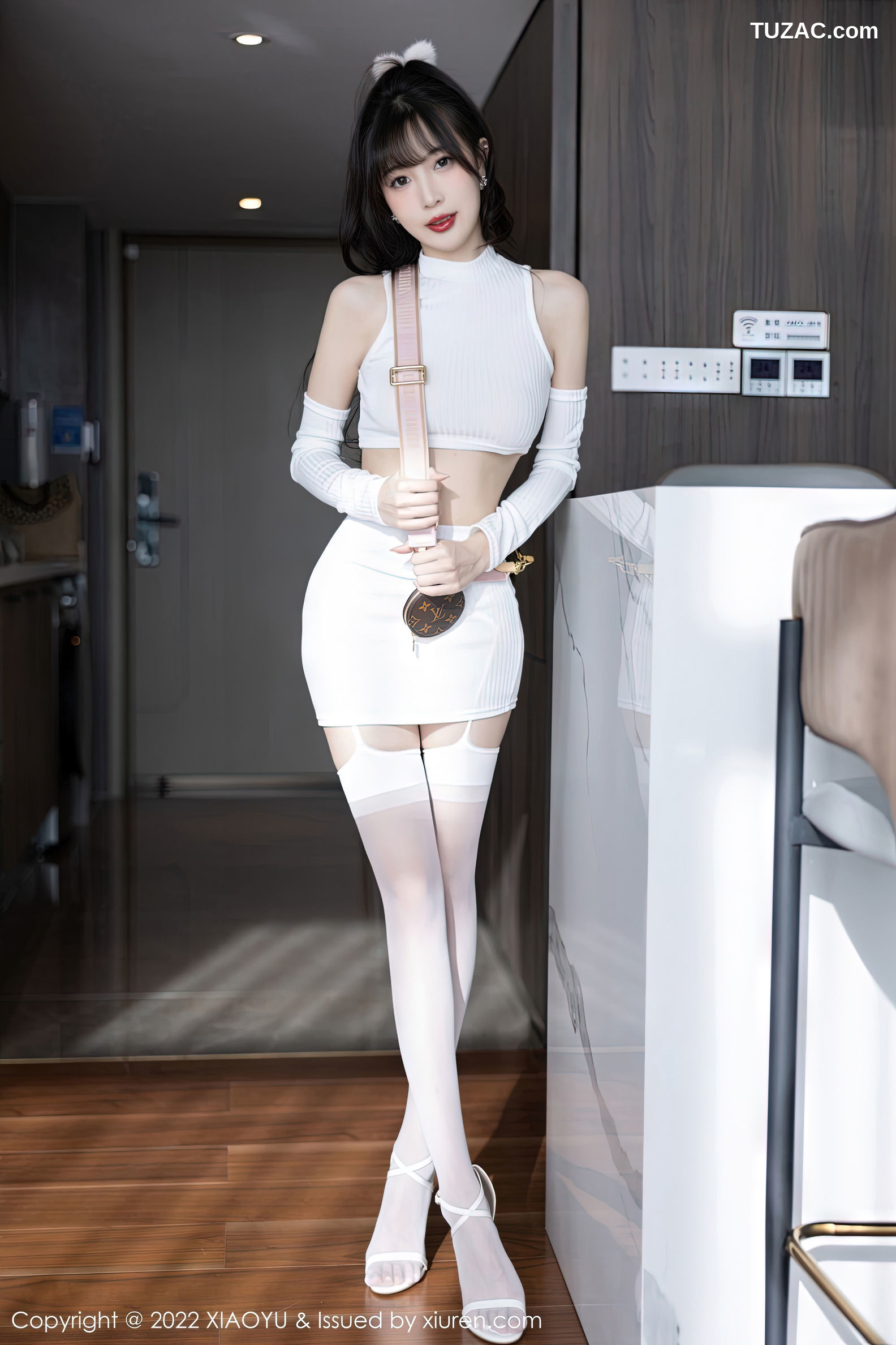 XiaoYu语画界-928-林星阑-白色抹胸内衣白丝吊带袜-2022.12.19