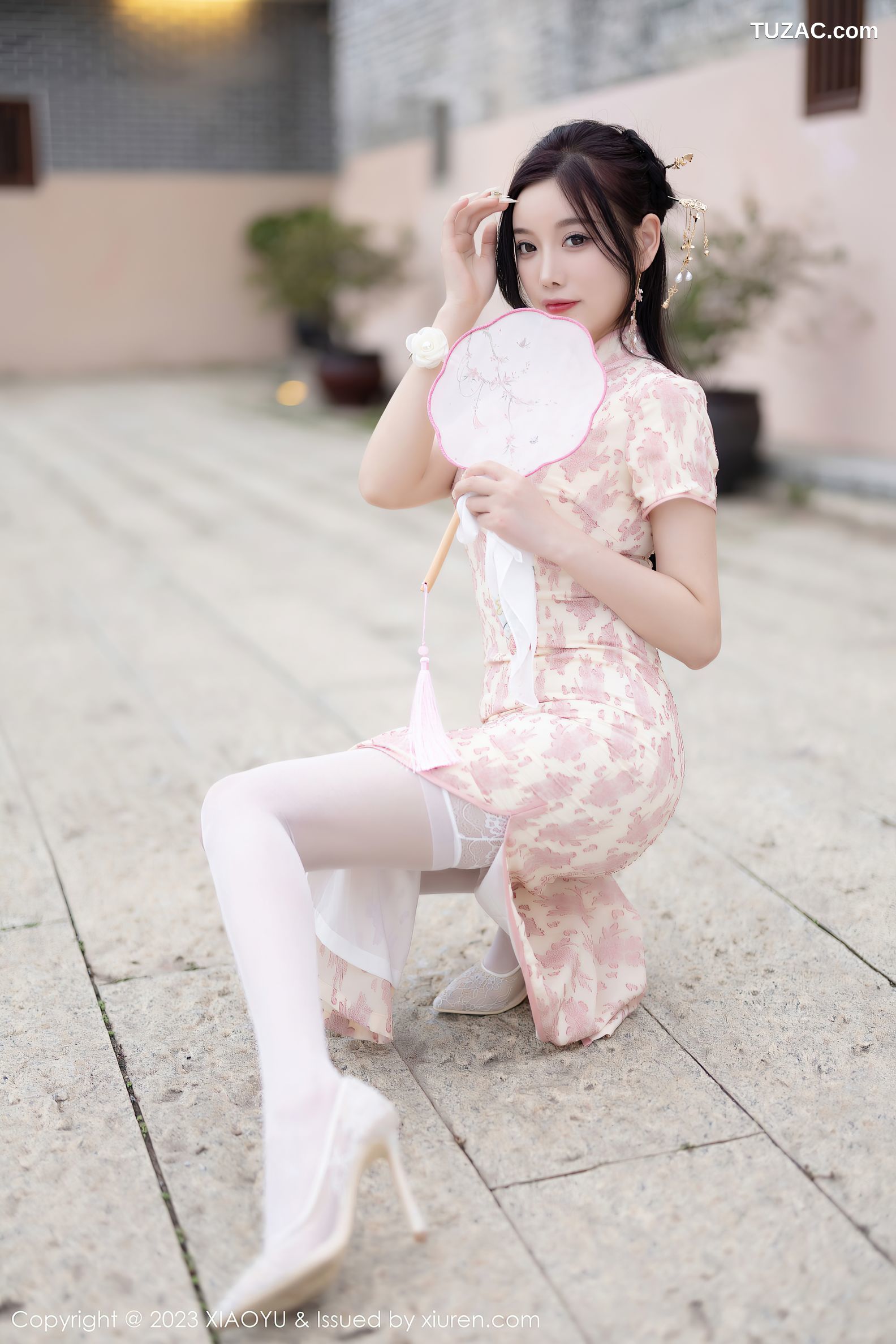 XiaoYu语画界-993-杨晨晨Yome-浅色旗袍白色蕾丝内衣白丝-2023.03.24