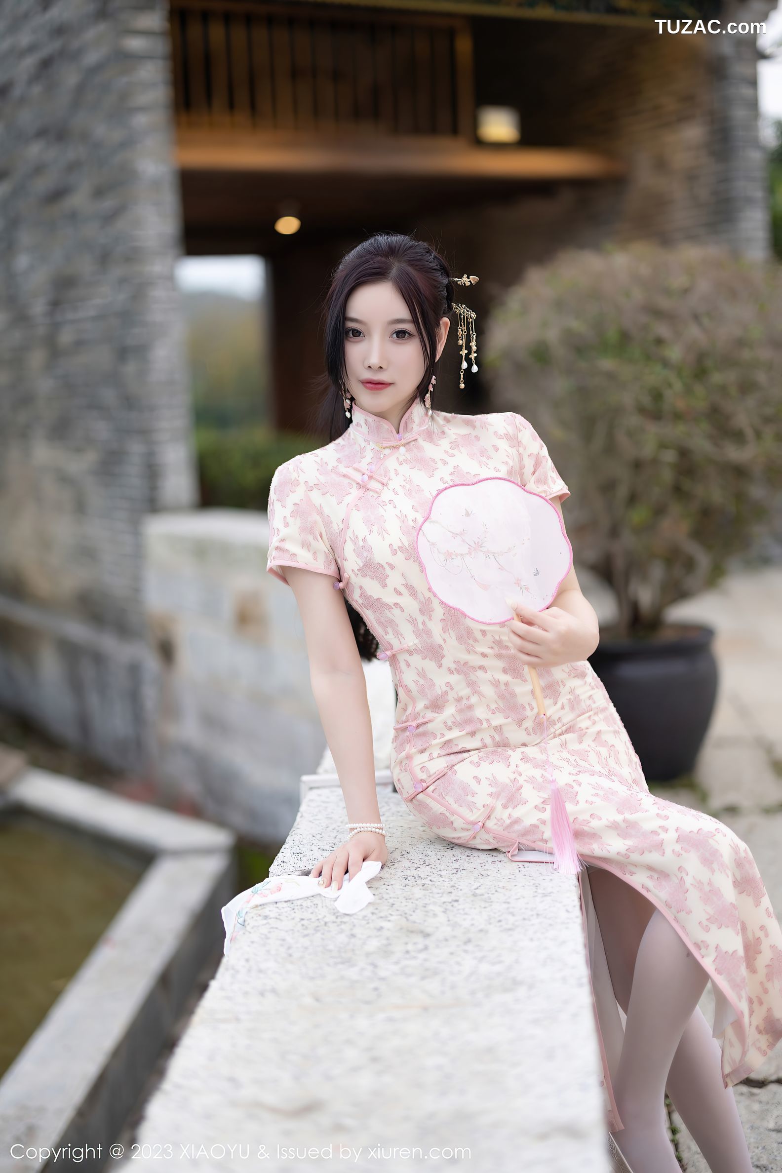 XiaoYu语画界-993-杨晨晨Yome-浅色旗袍白色蕾丝内衣白丝-2023.03.24