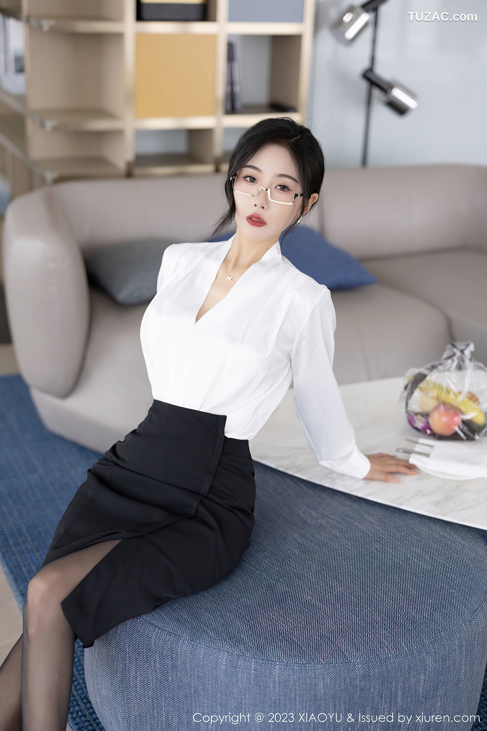 XiaoYu语画界-1005-苏苏阿-白衬衫黑裙职业装白蕾丝内衣黑丝-2023.04.12
