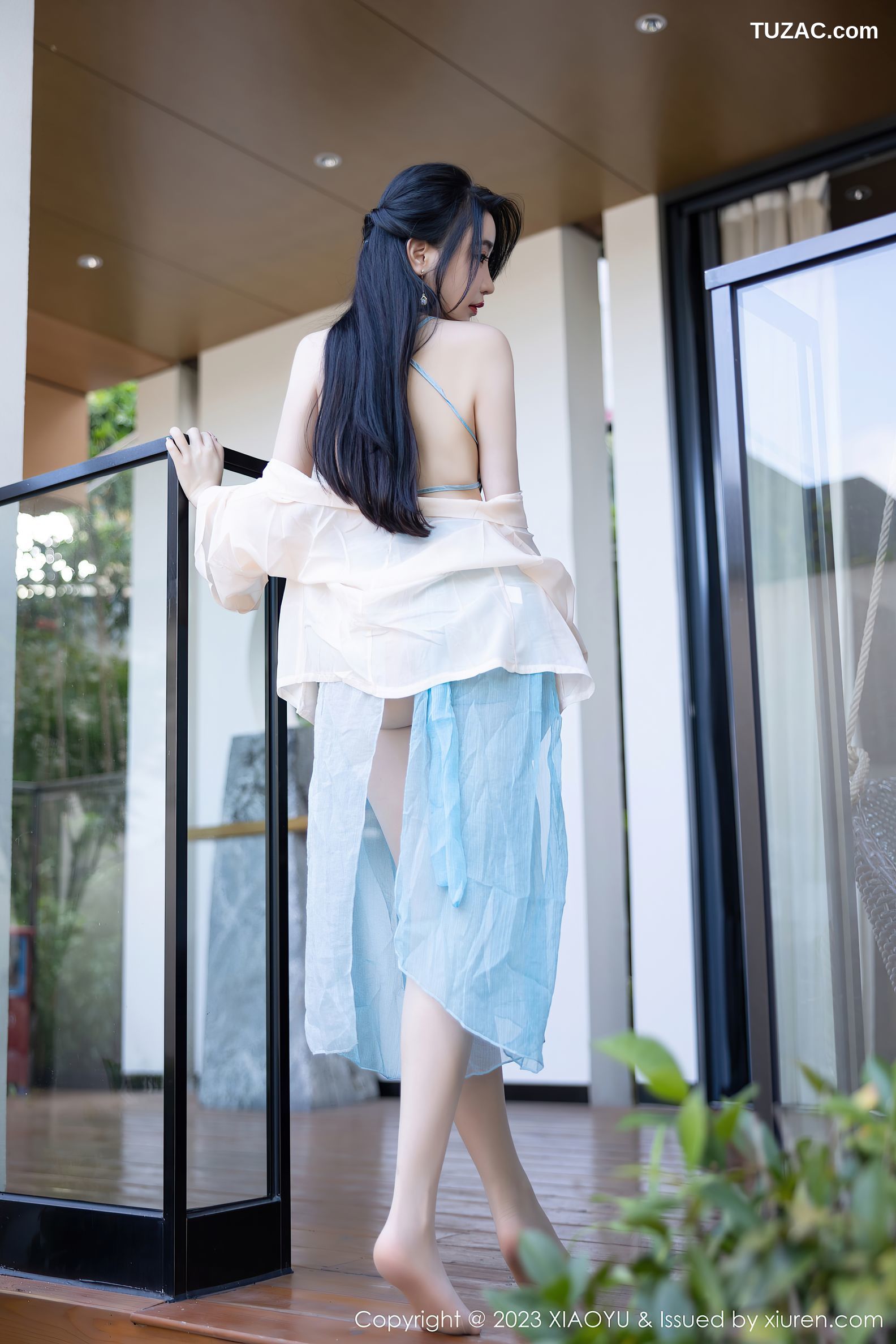 XiaoYu语画界-1057-Cherry樱桃酱-杭州旅拍-古风淡蓝纱肚兜-2023.06.27