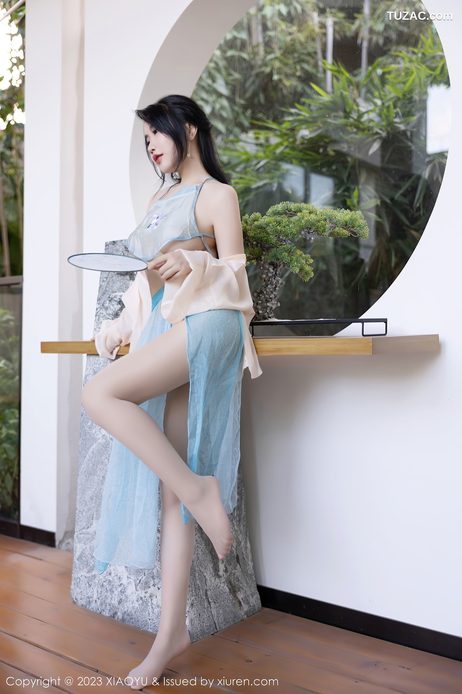 XiaoYu语画界-1057-Cherry樱桃酱-杭州旅拍-古风淡蓝纱肚兜-2023.06.27