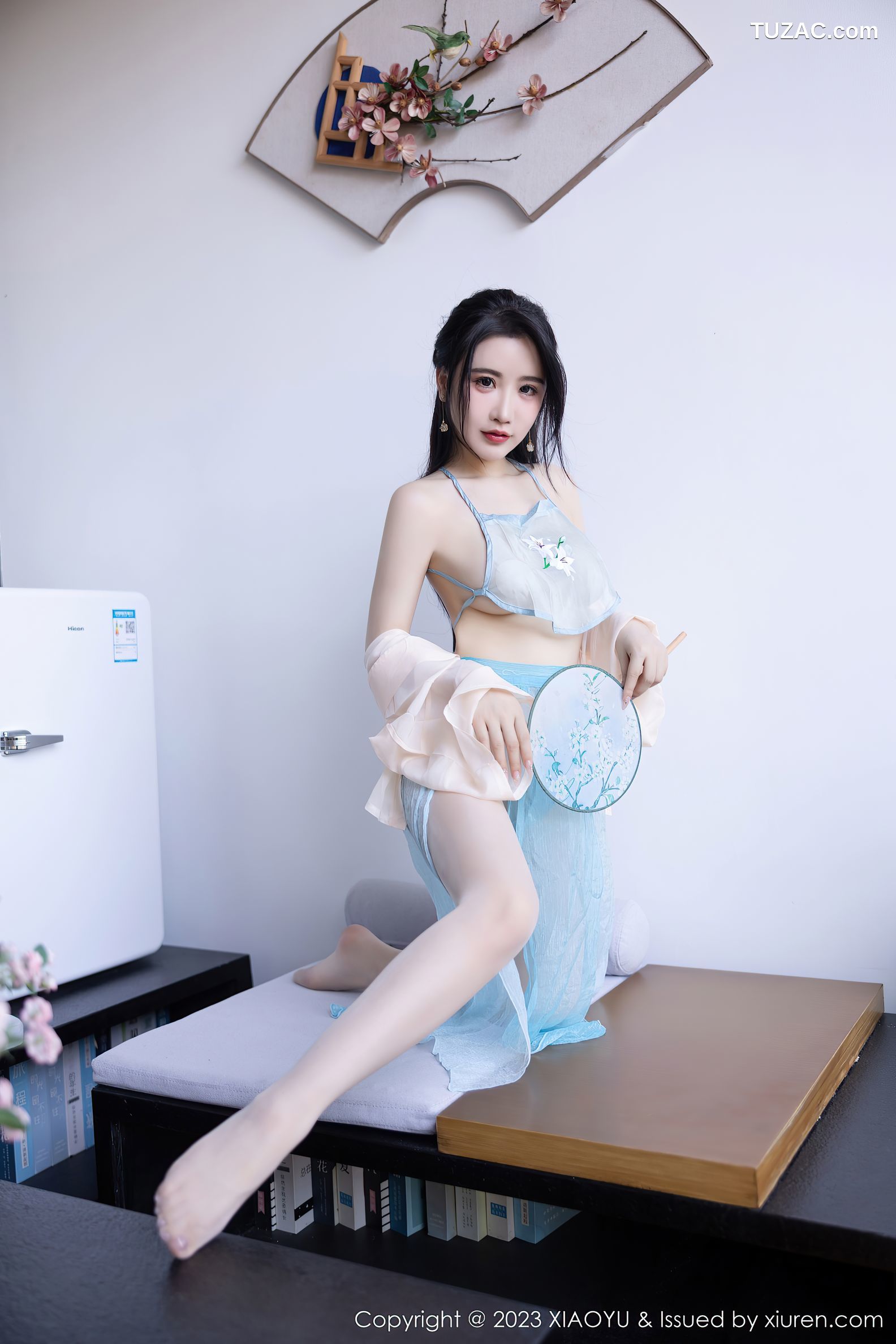 XiaoYu语画界-1057-Cherry樱桃酱-杭州旅拍-古风淡蓝纱肚兜-2023.06.27
