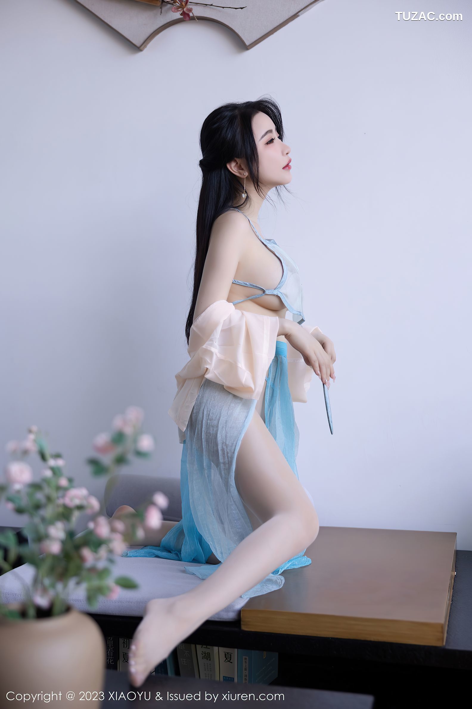 XiaoYu语画界-1057-Cherry樱桃酱-杭州旅拍-古风淡蓝纱肚兜-2023.06.27