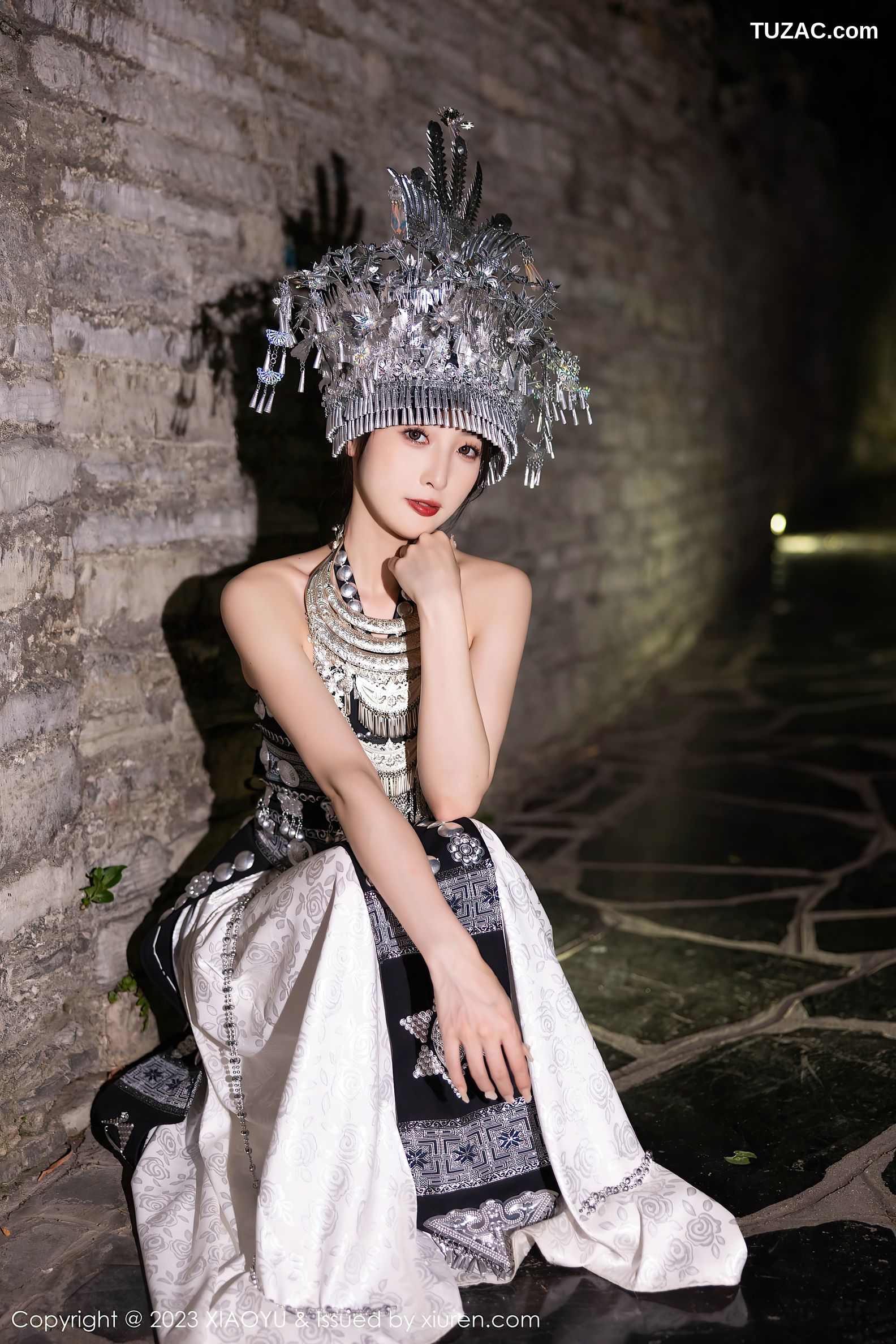 XiaoYu语画界-1071-林星阑-贵州旅拍-旗袍-浅粉内衣-苗族服饰-2023.07.17