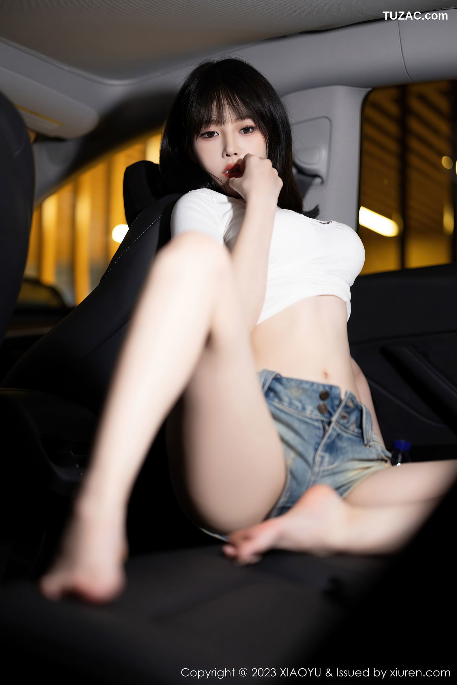 XiaoYu语画界-1096-奶瓶-白T牛仔短裤白色内衣-2023.08.21